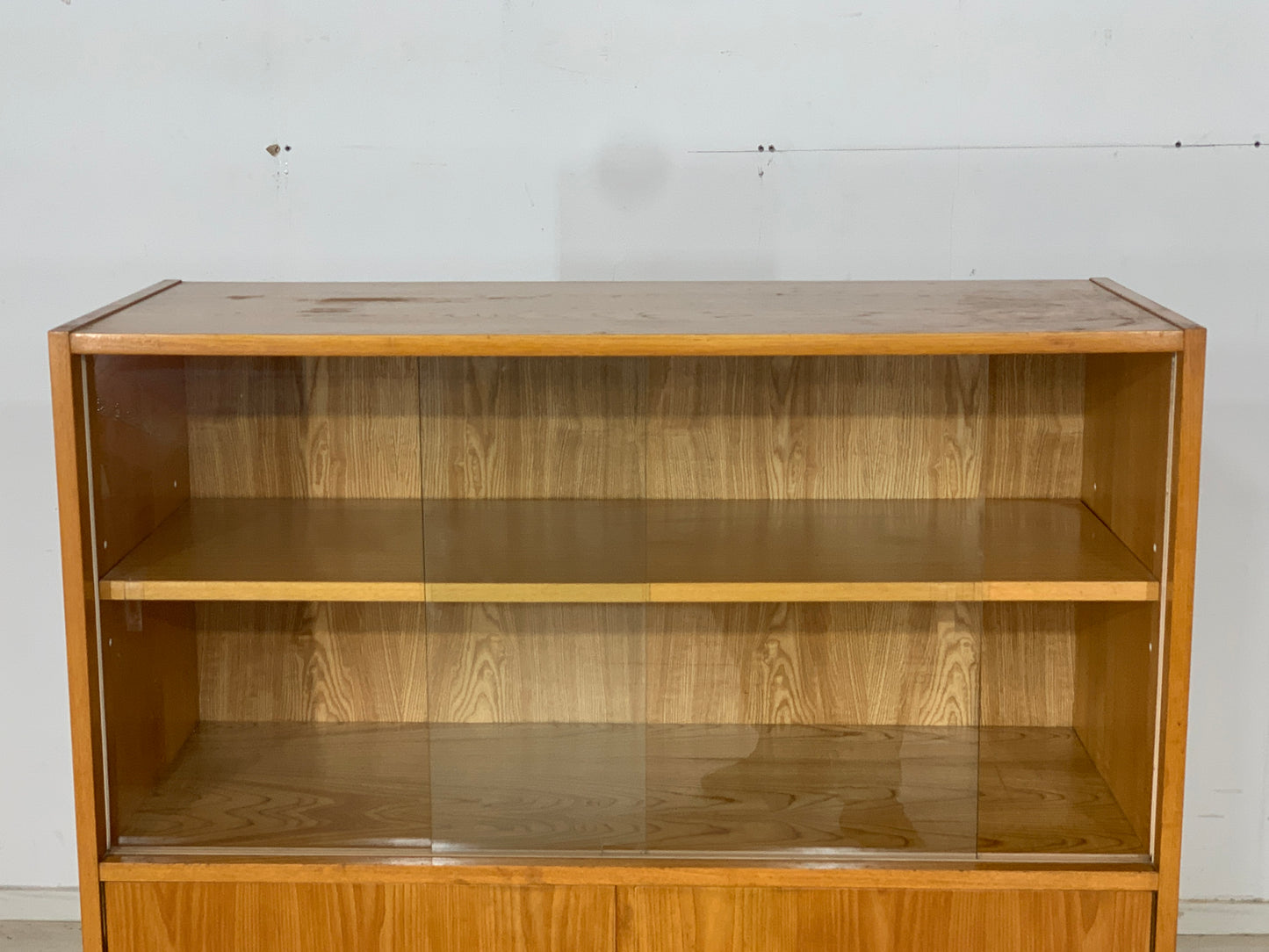 Vintage Hellerau Highboard Wohnzimmerschrank Vitrine