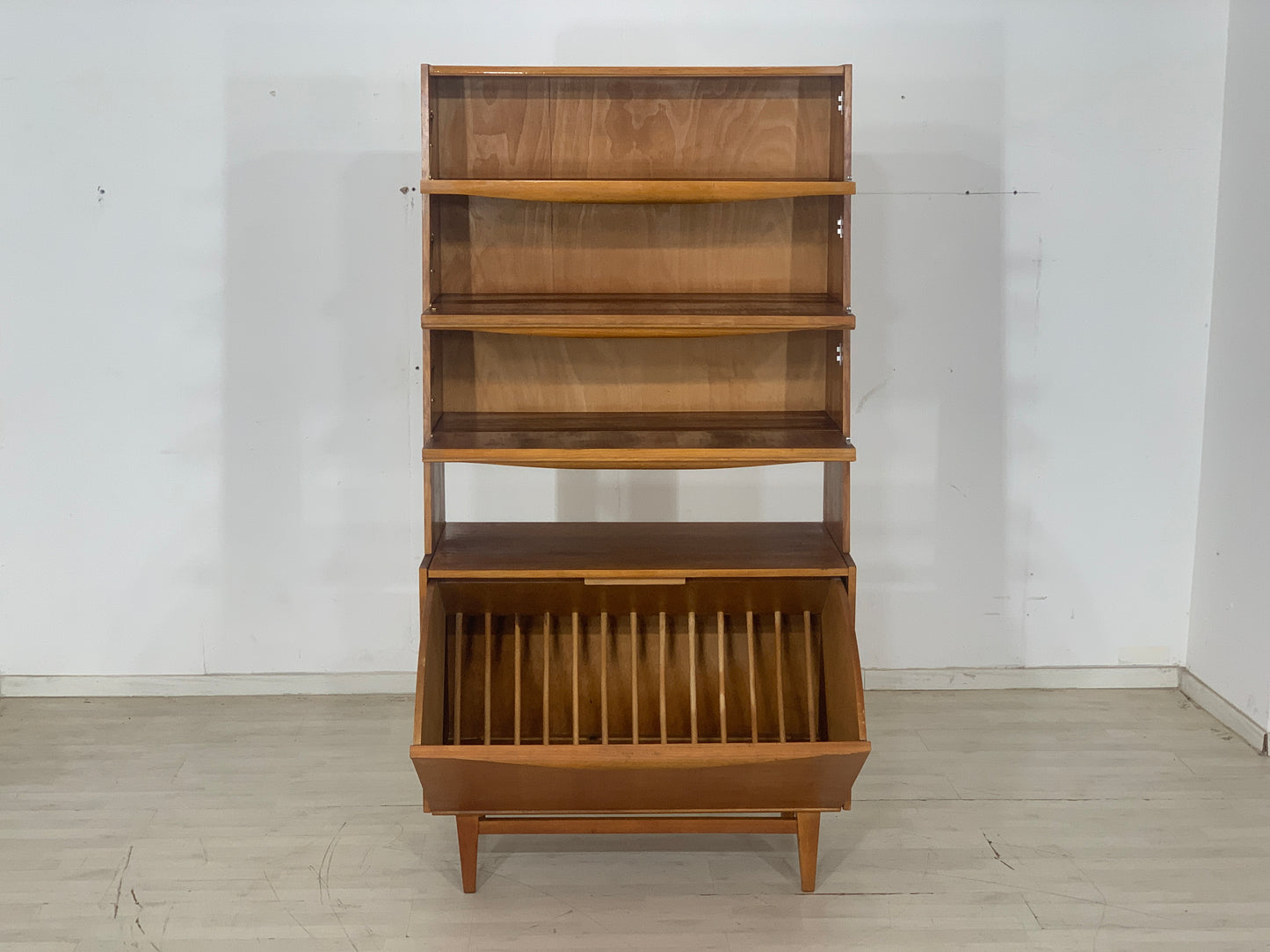 Armoire à linge vintage Hellerau