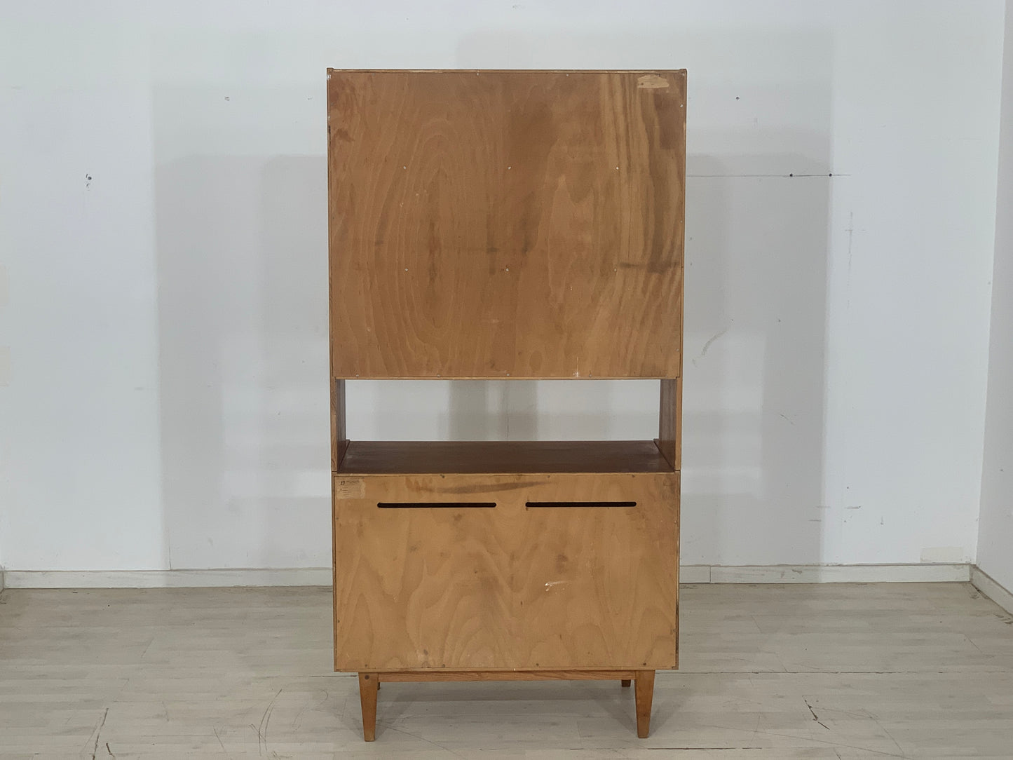 Armoire à linge vintage Hellerau