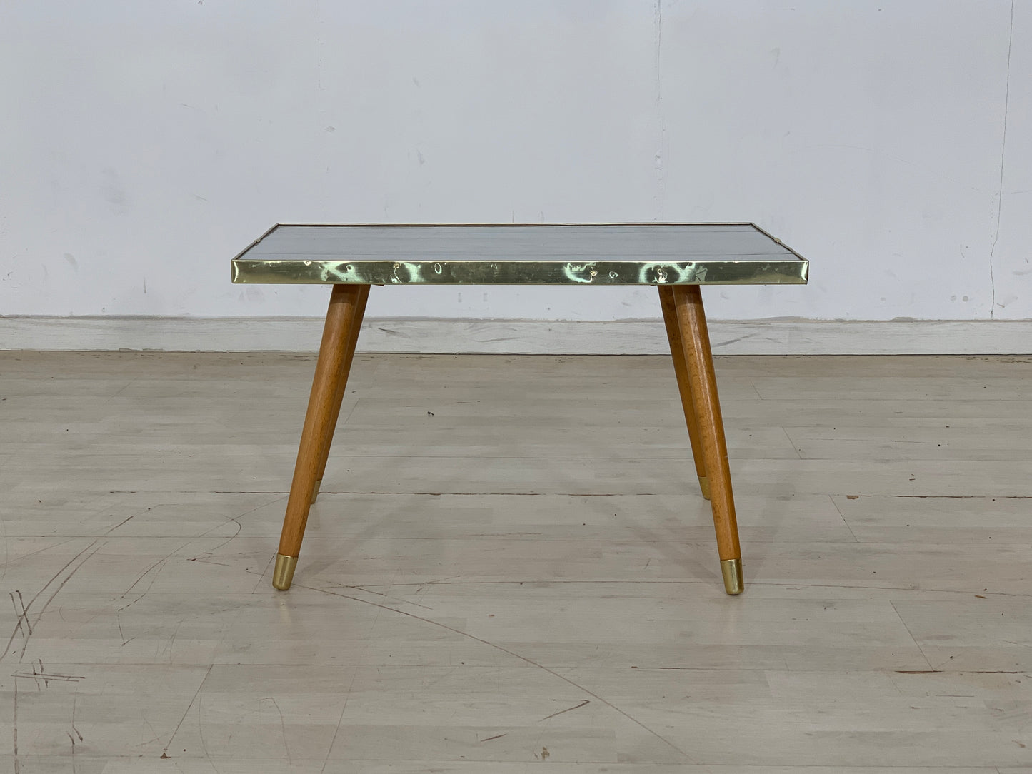 Table d'appoint vintage du milieu du siècle