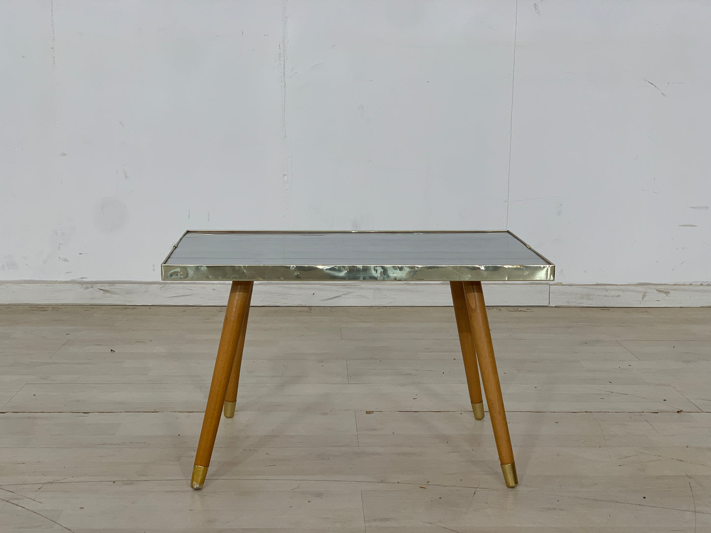 Table d'appoint vintage du milieu du siècle