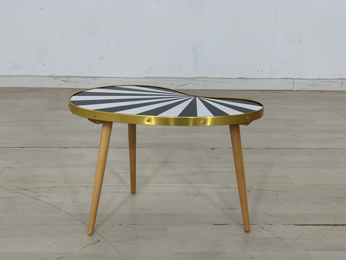 Table basse vintage en forme de rein, banc à fleurs