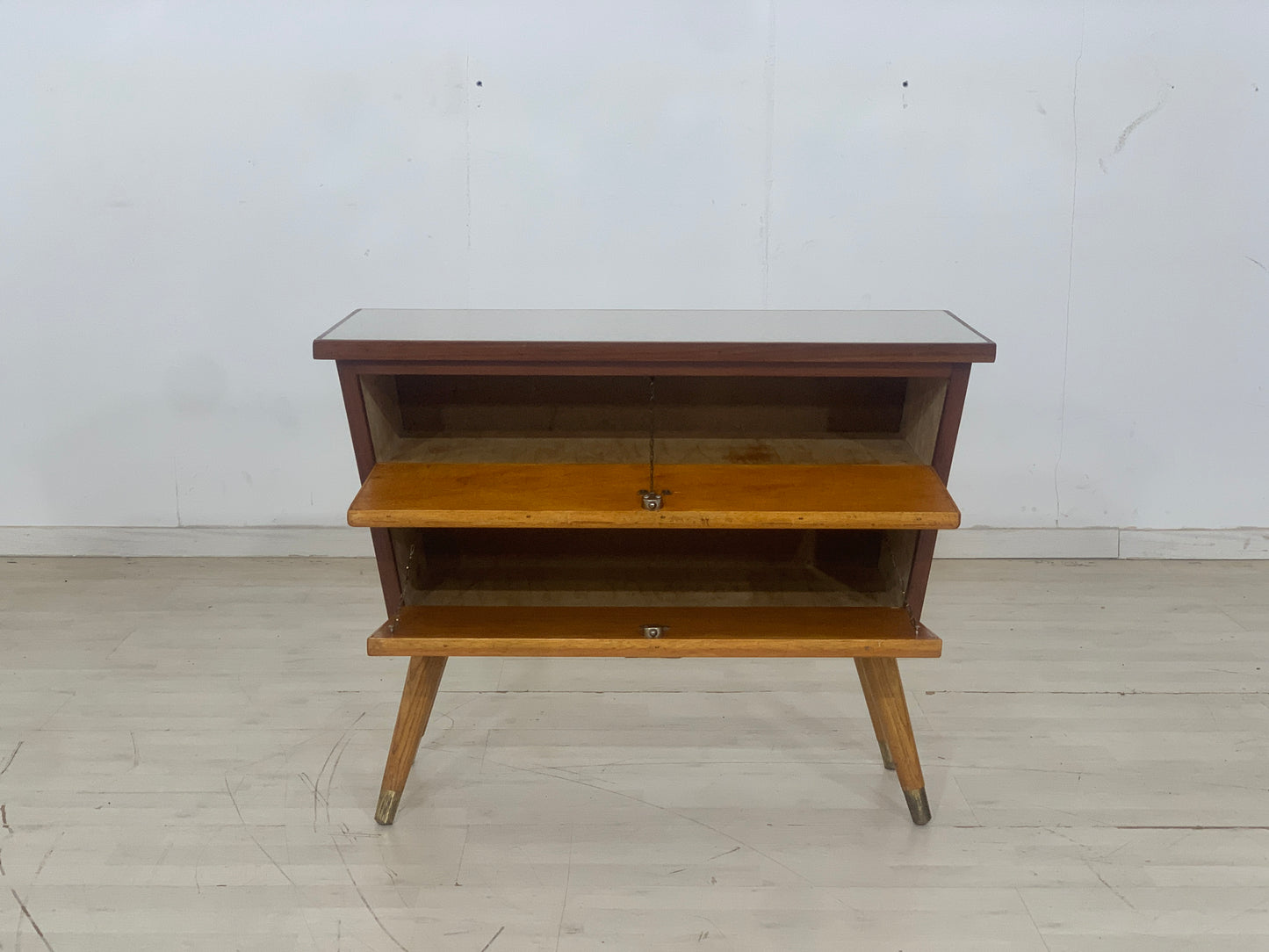 Vintage chest of drawers cabinet sideboard