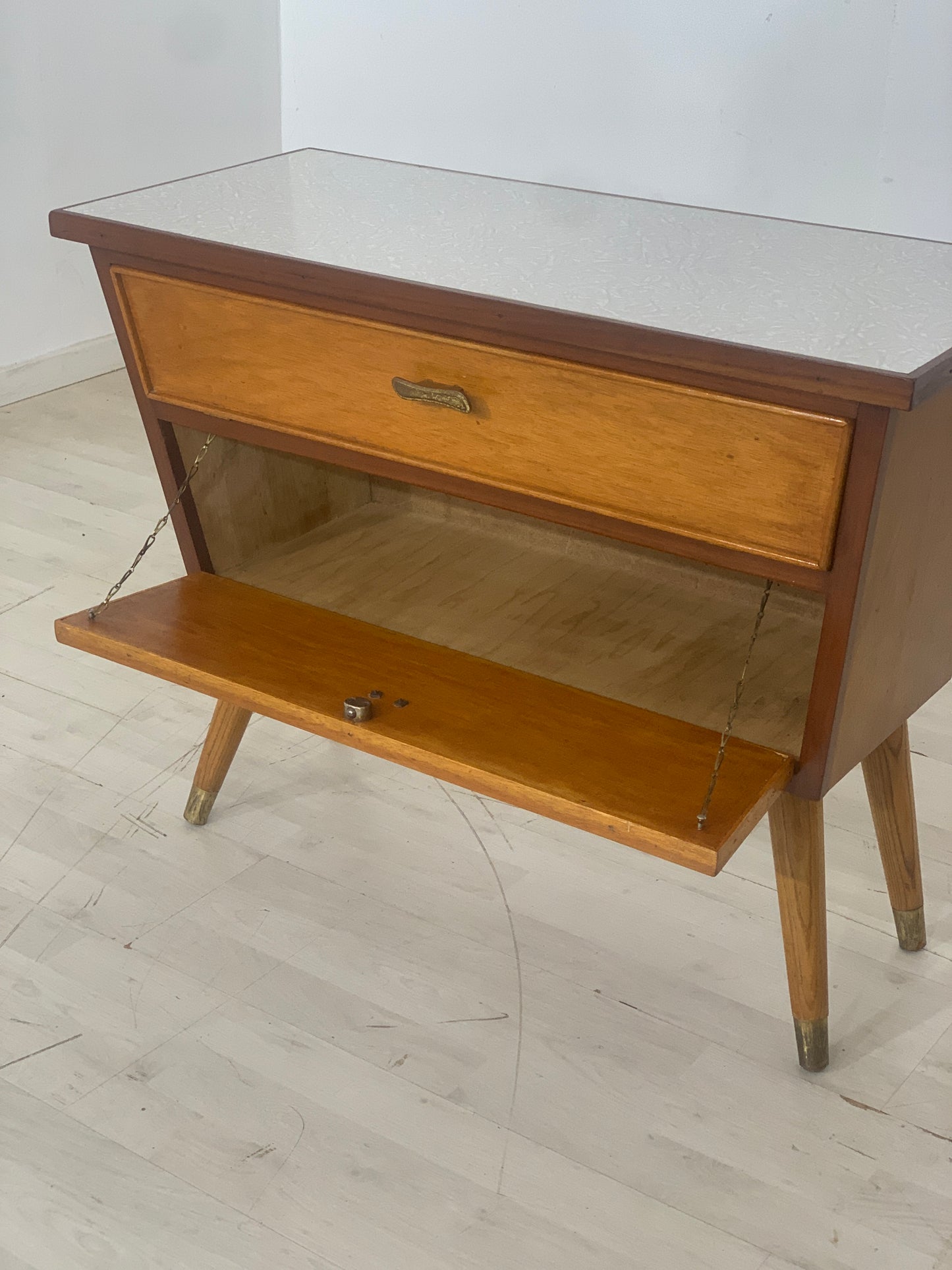 Vintage chest of drawers cabinet sideboard