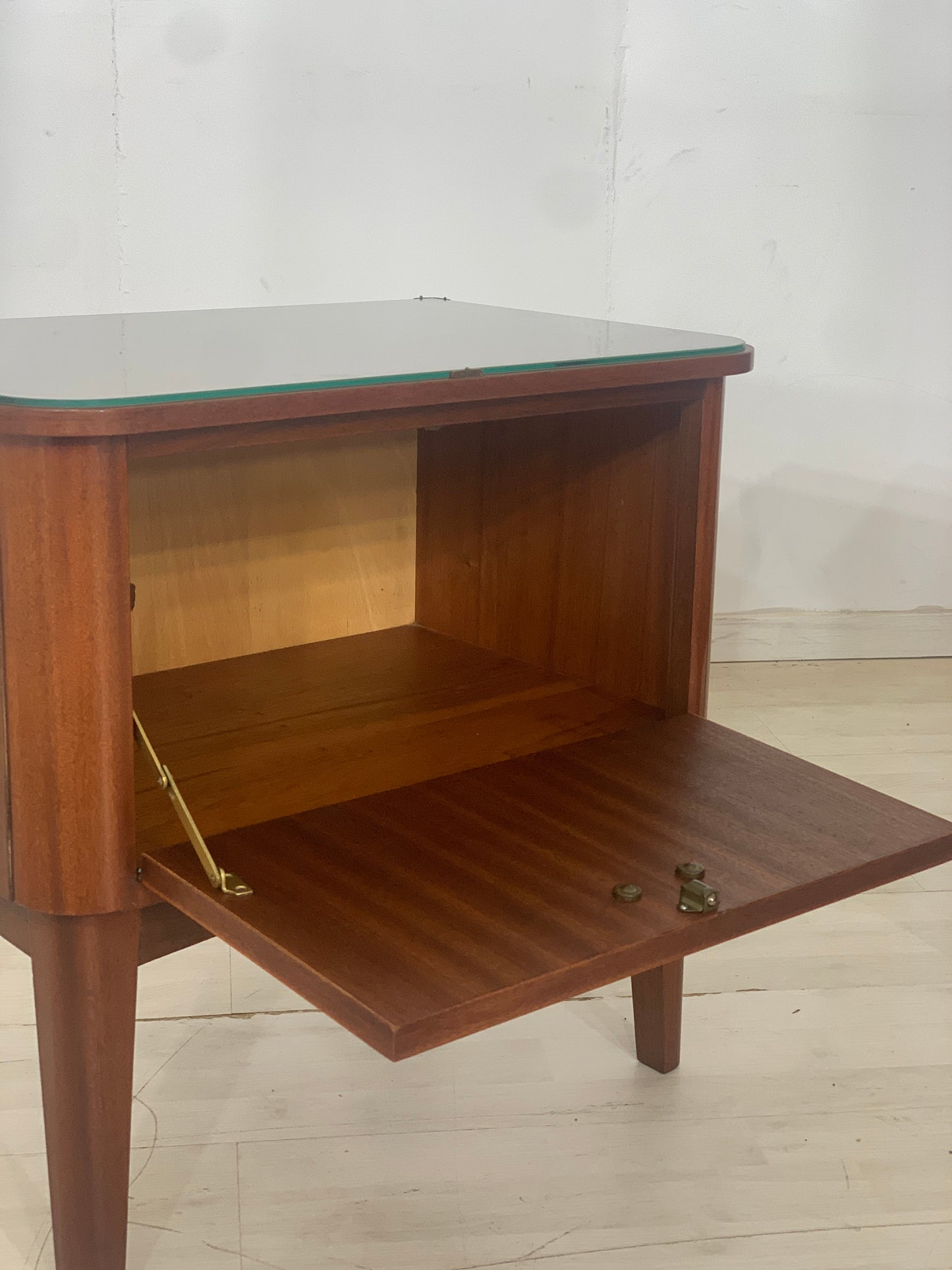 Mid Century Nachttische Nachtschränke Nachttisch Vintage