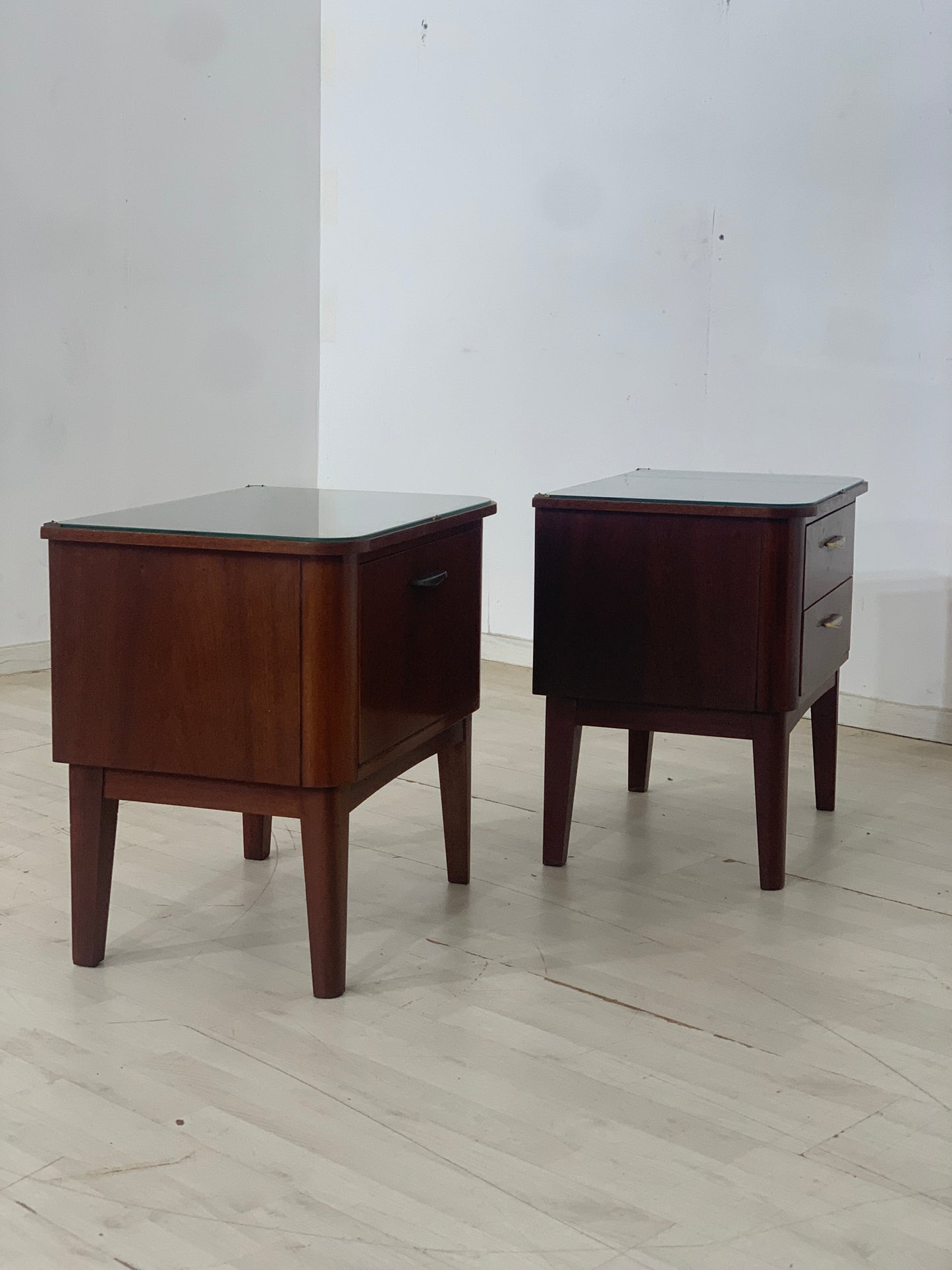 Mid Century Nachttische Nachtschränke Nachttisch Vintage