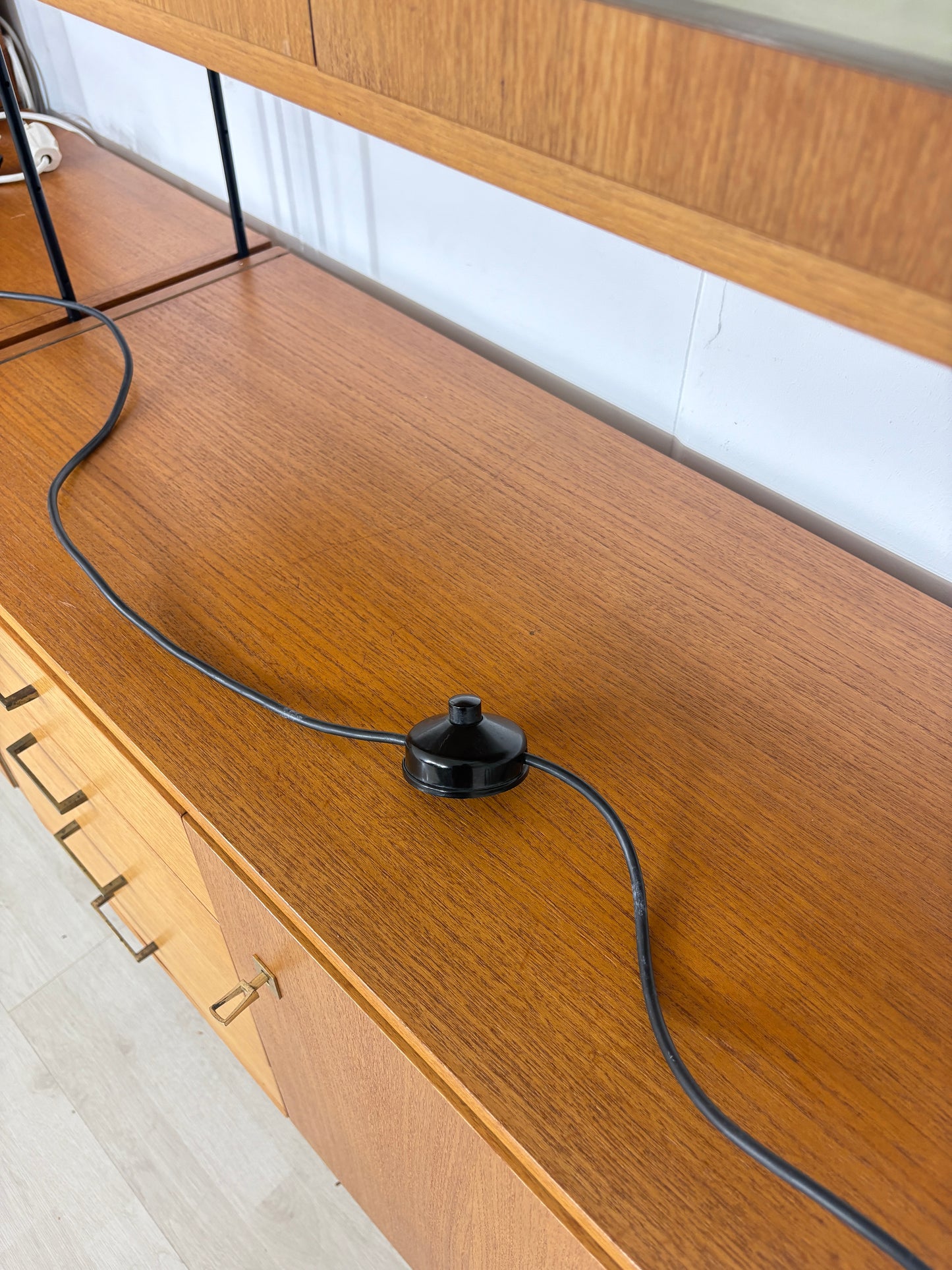 Omnia Regalsystem Wohnwand Wandregal von Ernst Dieter Hilker (1960)
