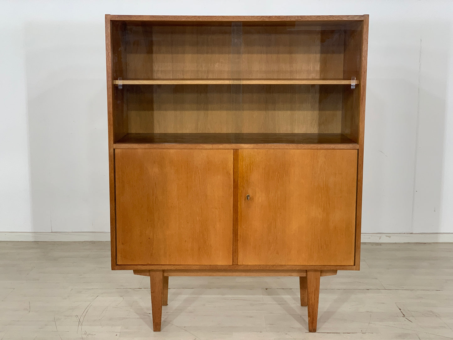 Mid Century Hellerau Highboard Schrank Wohnzimmerschrank Vitrine Vintage