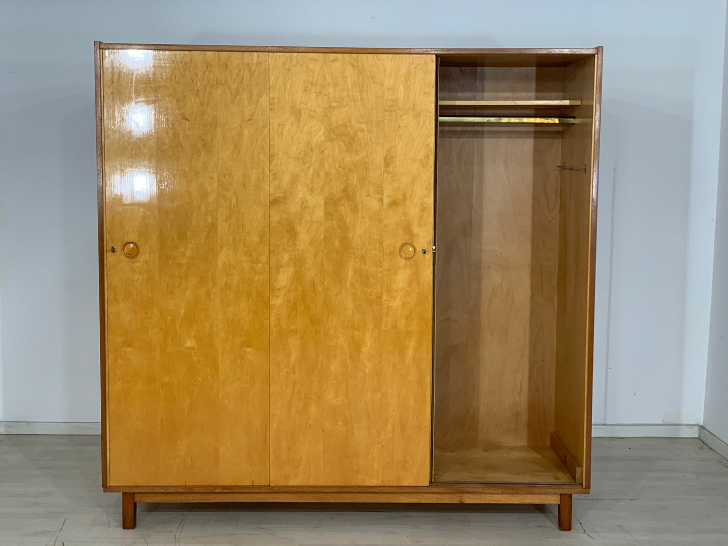 Mid Century Kleiderschrank Schrank Wardrobe Vintage