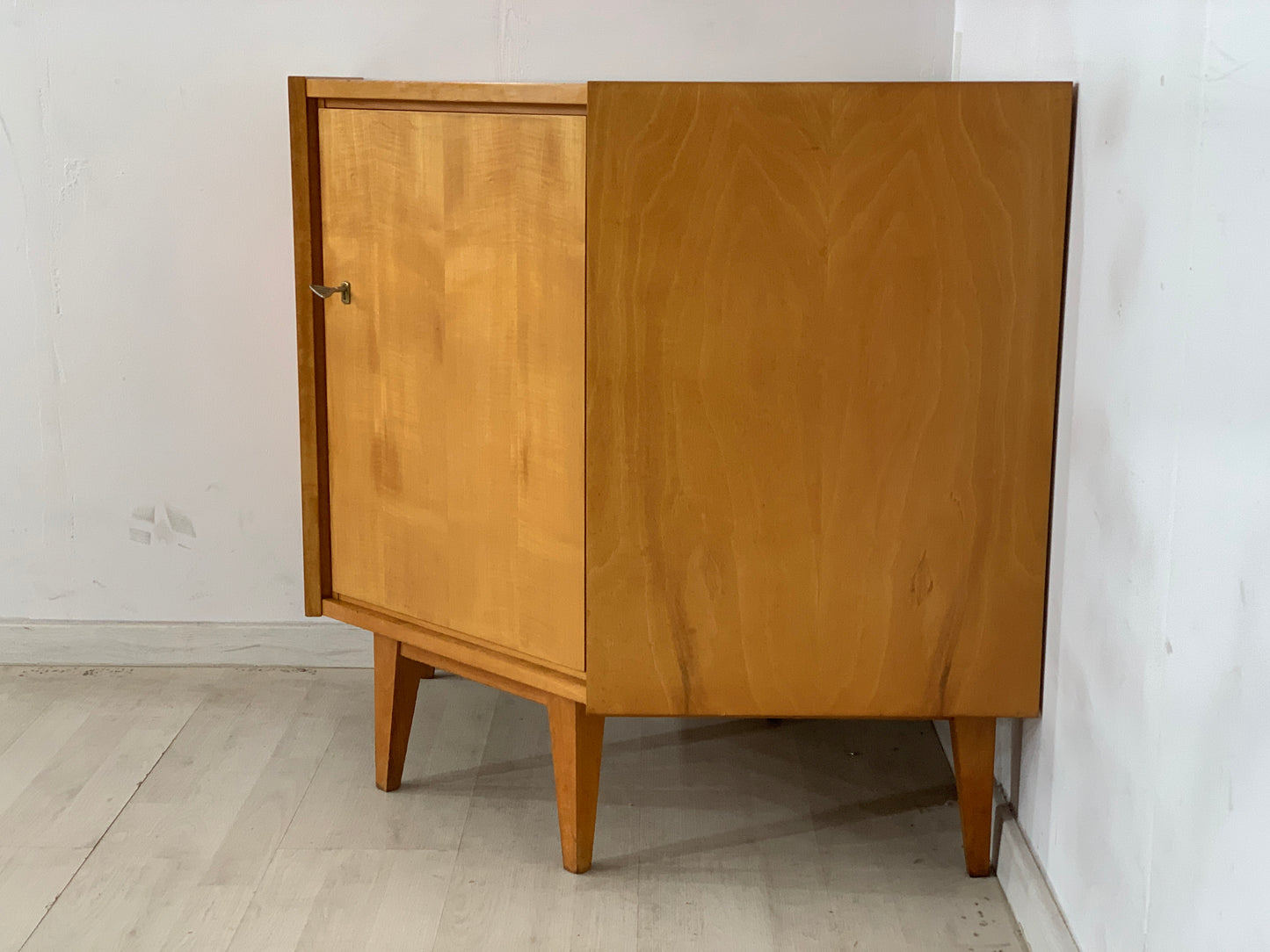 Mid Century Eckschrank Schrank Kommode Vintage