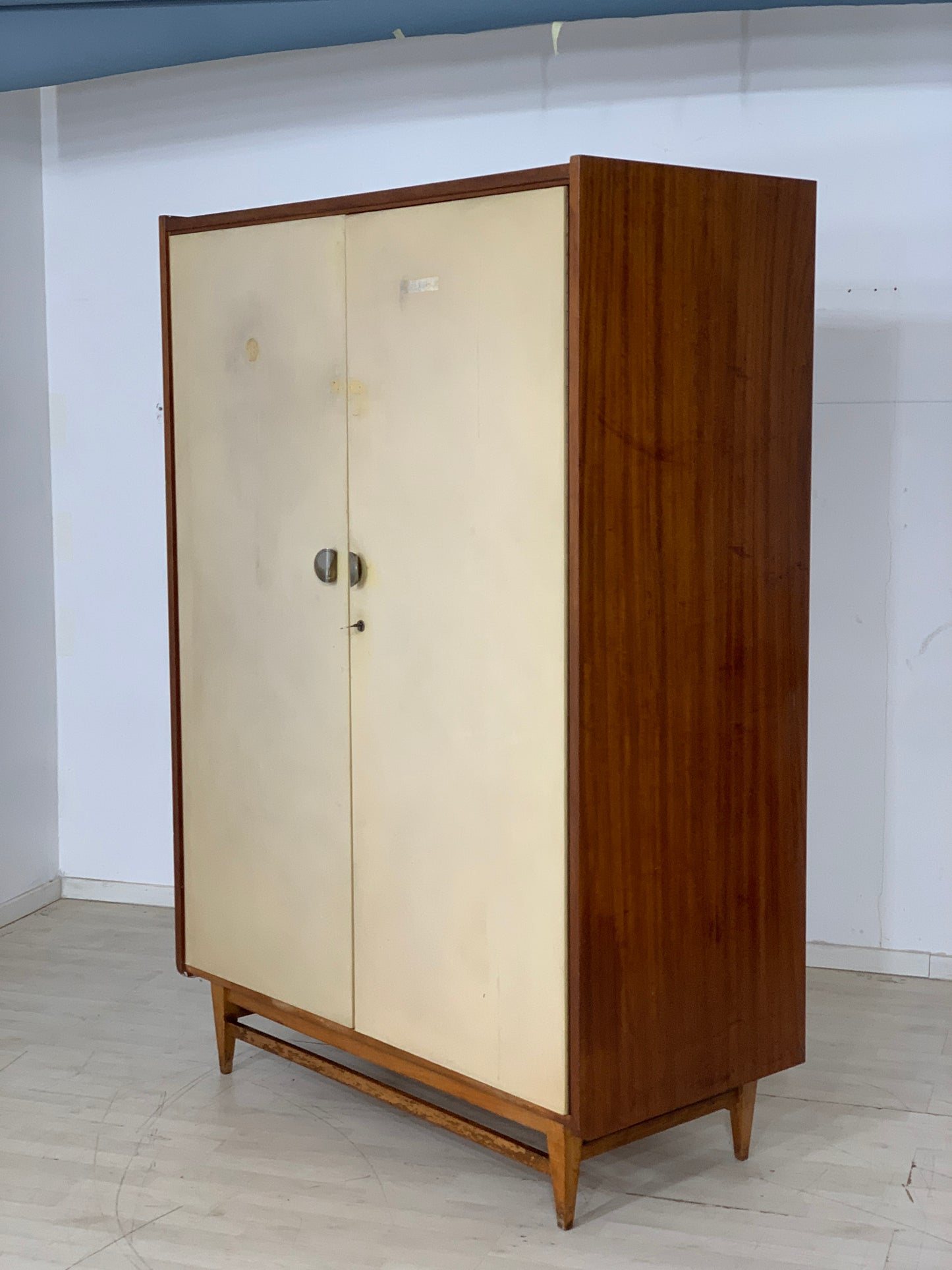 Mid Century Kleiderschrank Schrank Wardrobe Vintage