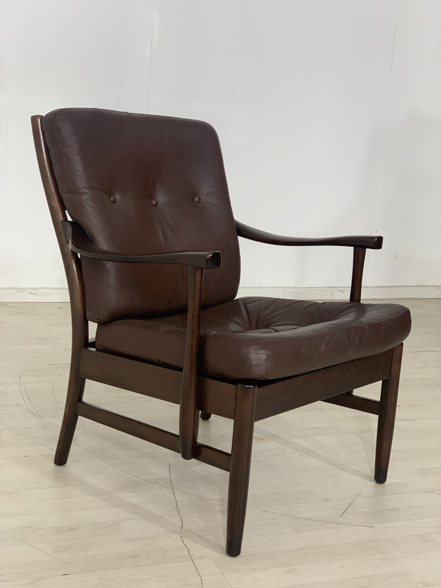 FAUTEUIL DANOIS DES ANNÉES 1960 FAUTEUIL FAUTEUIL EN CUIR FAUTEUIL VINTAGE