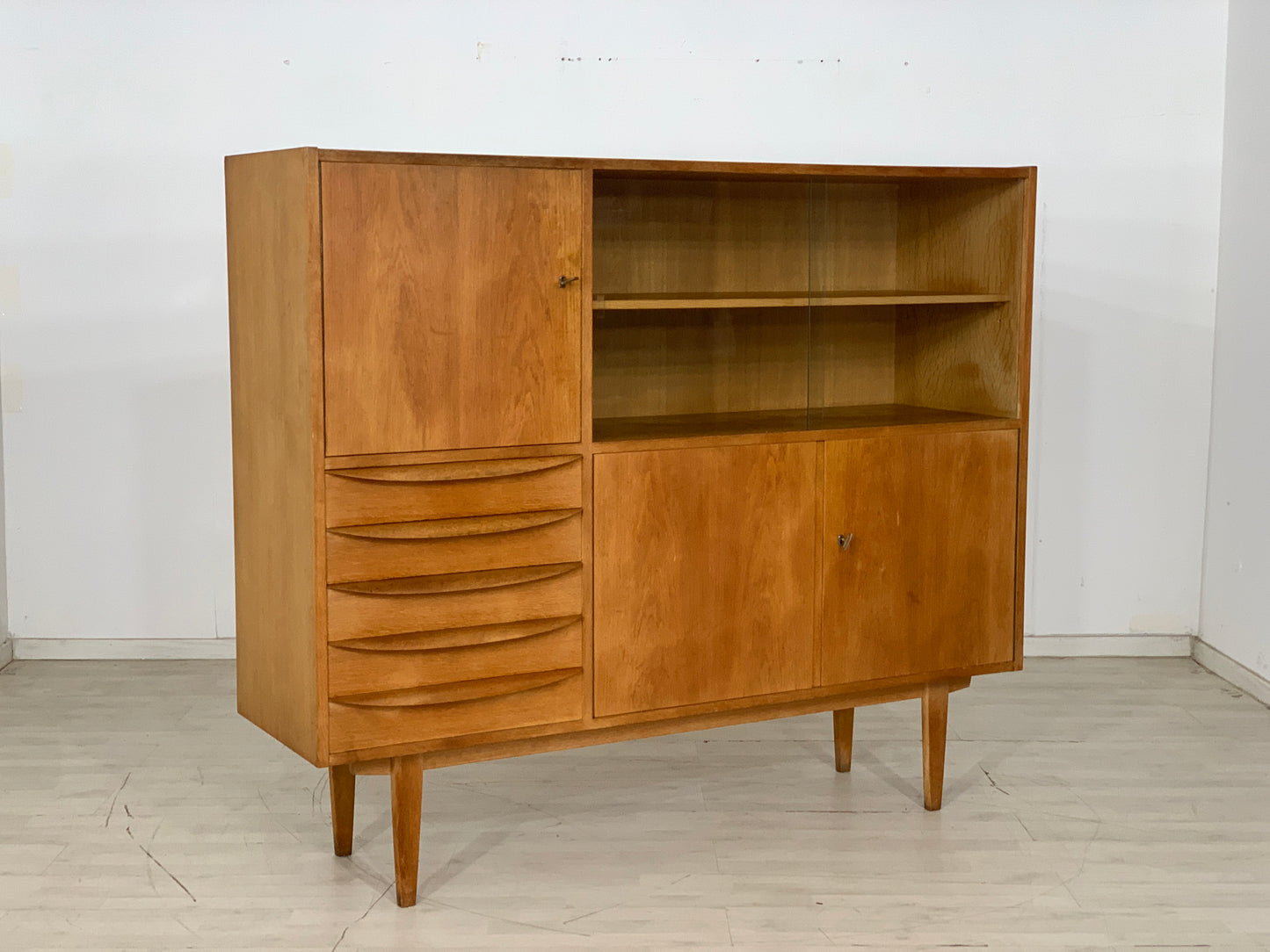 Mid Century Hellerau Highboard Schrank Wohnzimmerschrank Vitrine Vintage