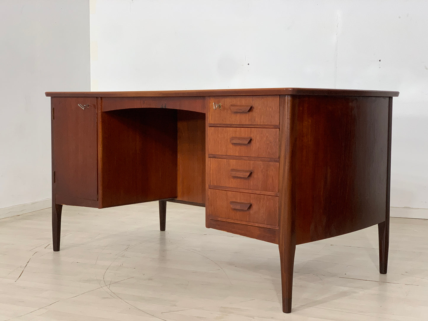 Danish Teak Schreibtisch Tisch Desk Vintage