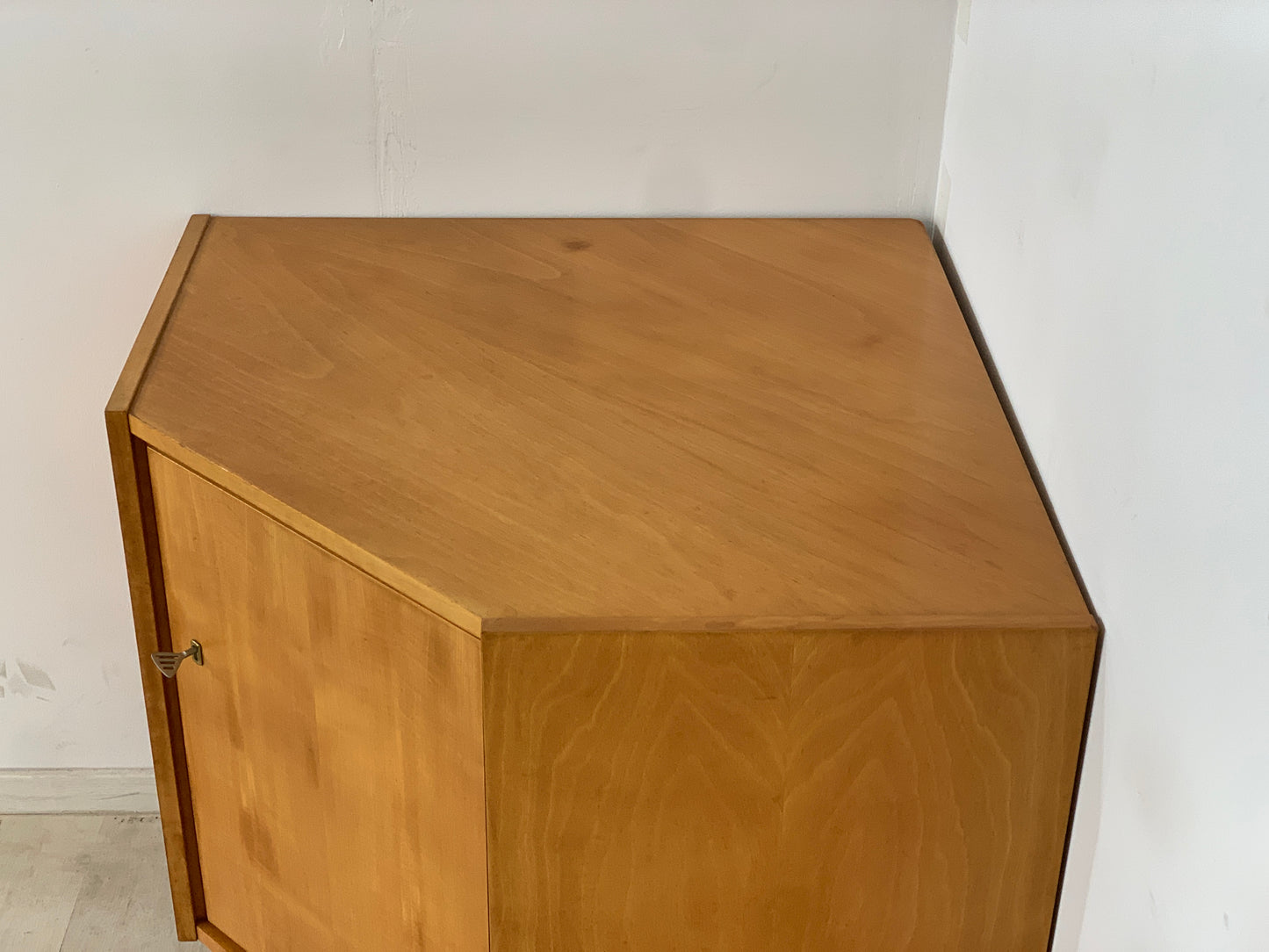 Mid Century Eckschrank Schrank Kommode Vintage