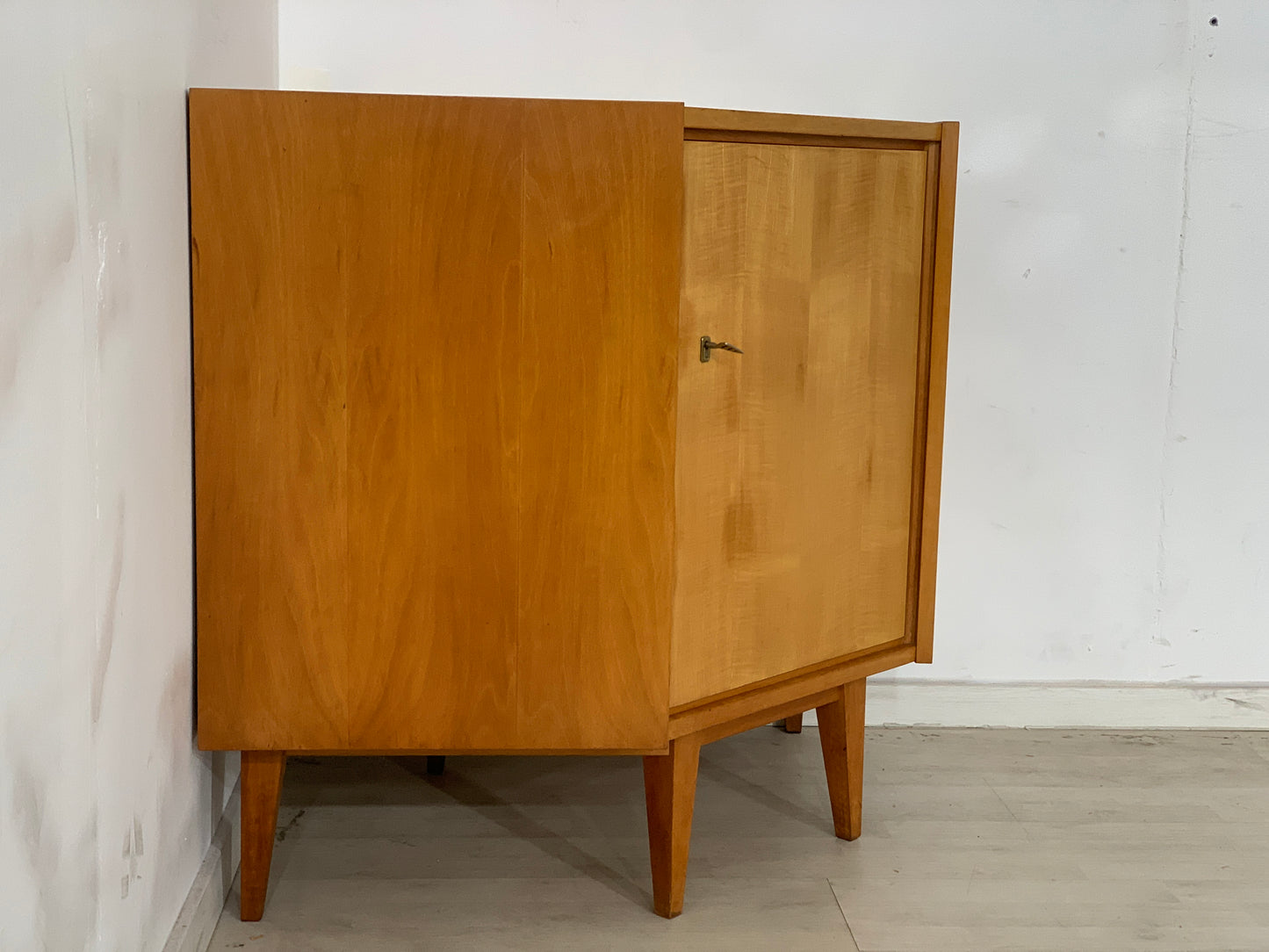 Mid Century Eckschrank Schrank Kommode Vintage