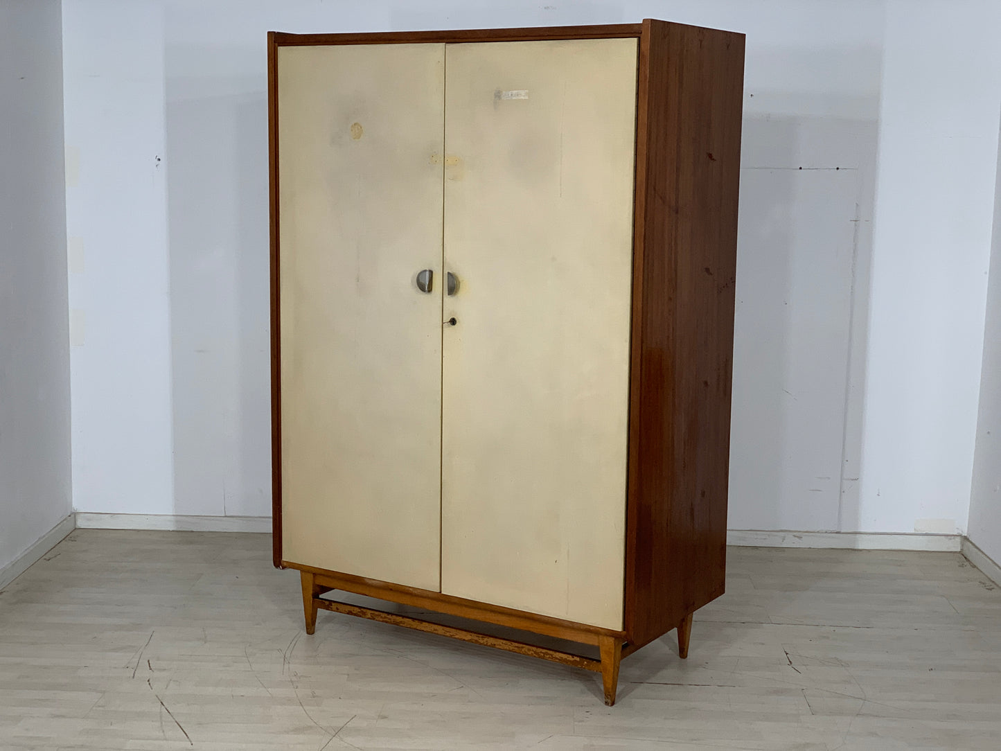 Mid Century Kleiderschrank Schrank Wardrobe Vintage