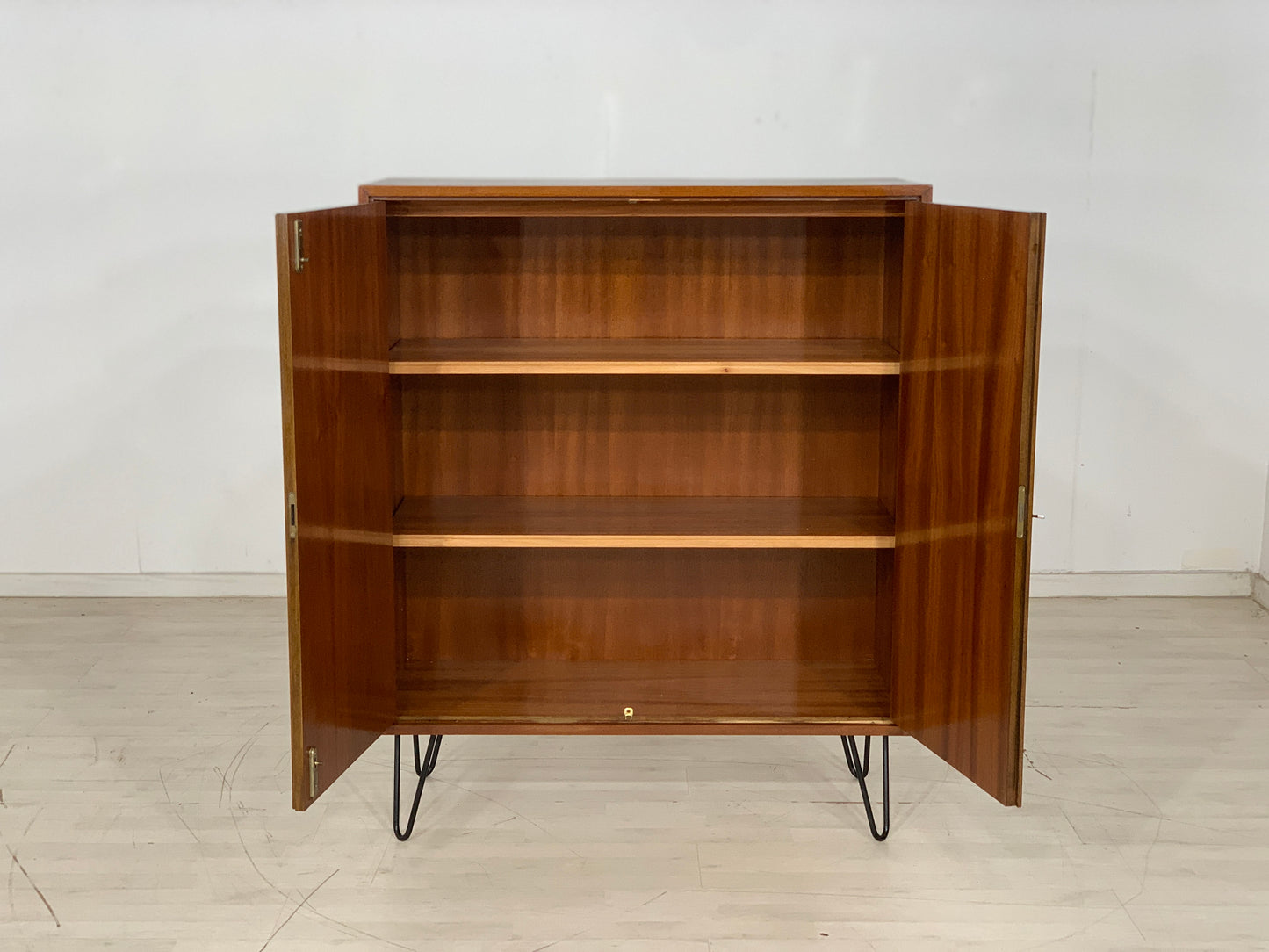 Mid Century Kommode Schrank Wäscheschrank Flurschrank Vintage