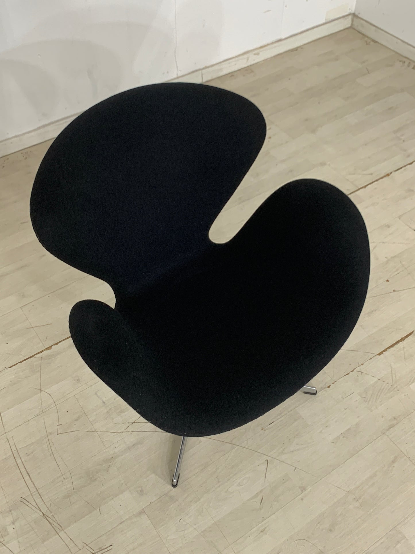 Arne Jacobsen Stuhl Sessel Drehstuhl Drehsessel Wohnzimmersessel Swan Chair