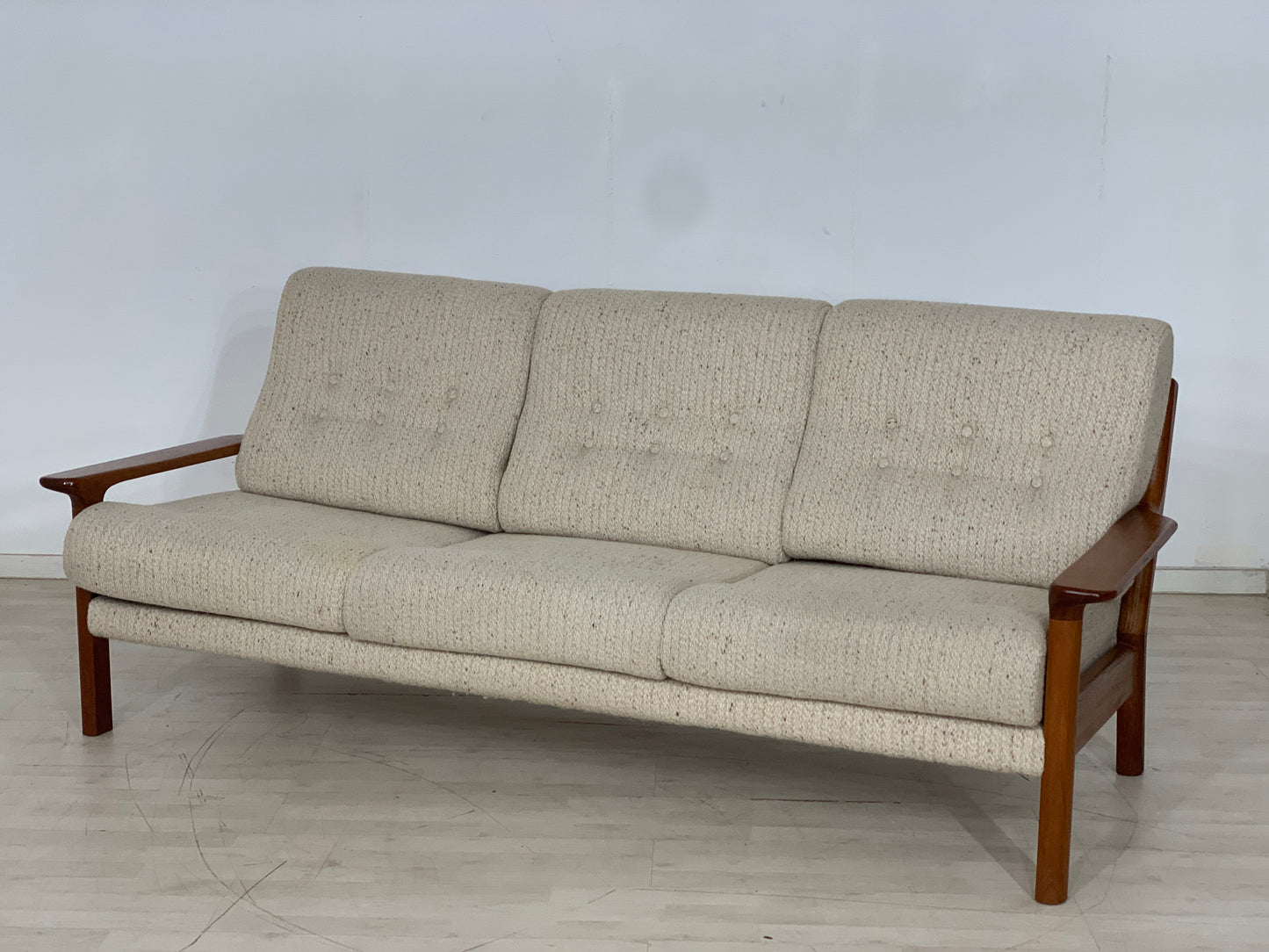 DANISH TEAK SOFA COUCH DYRLUND VINTAGE