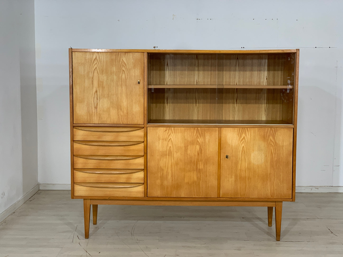 Mid Century Hellerau Highboard Schrank Wohnzimmerschrank Vintage