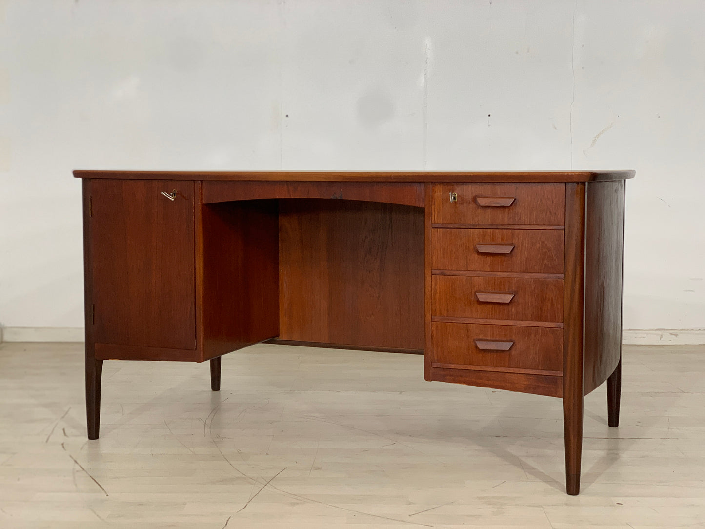 Danish Teak Schreibtisch Tisch Desk Vintage