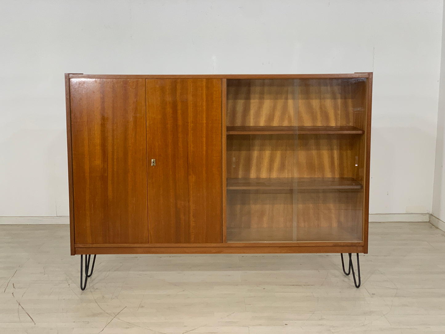 Mid Century Highboard Schrank Vitrine Vintage