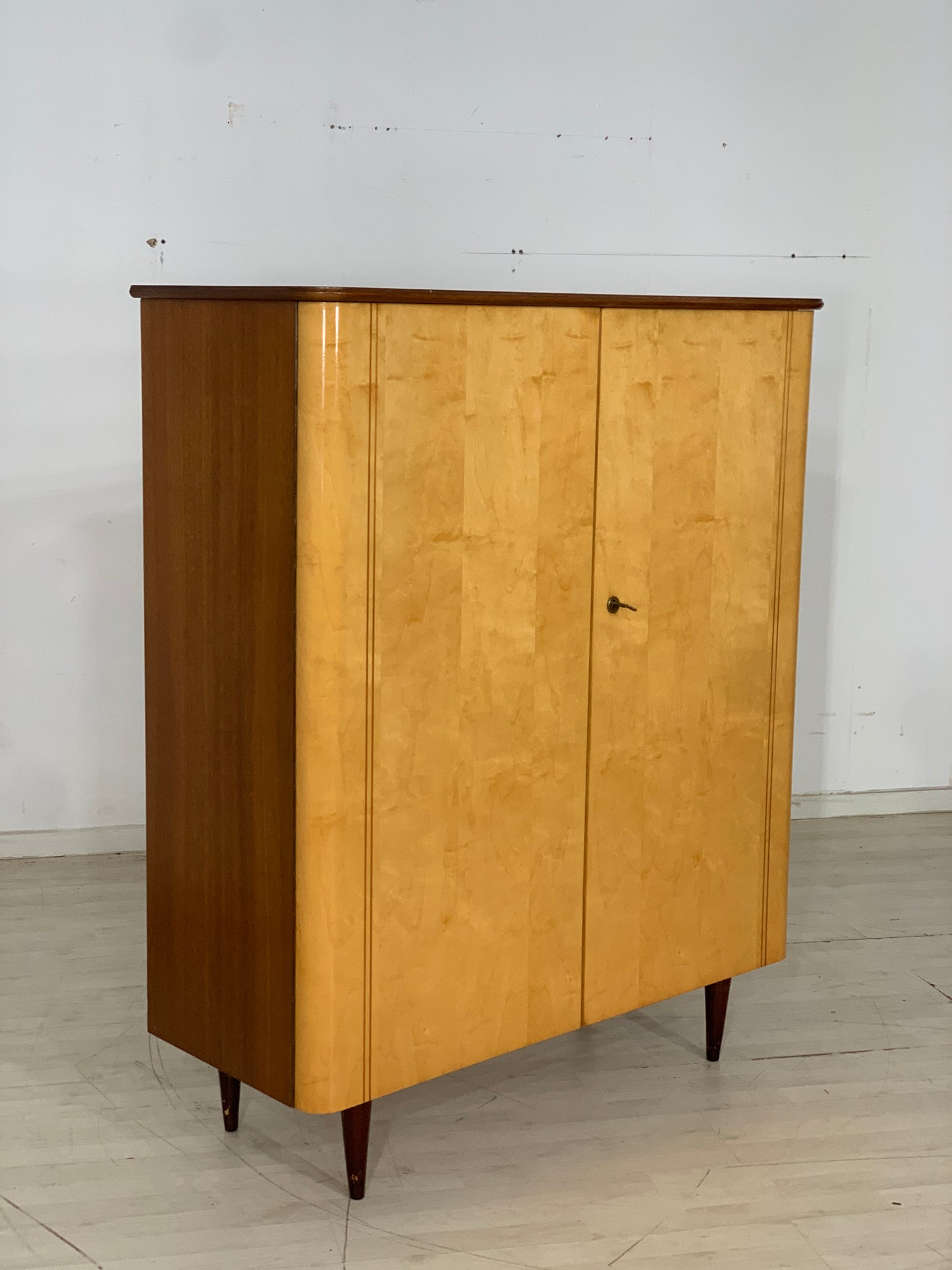 Mid Century Kleiderschrank Schrank Wäscheschrank Wardrobe Vintage