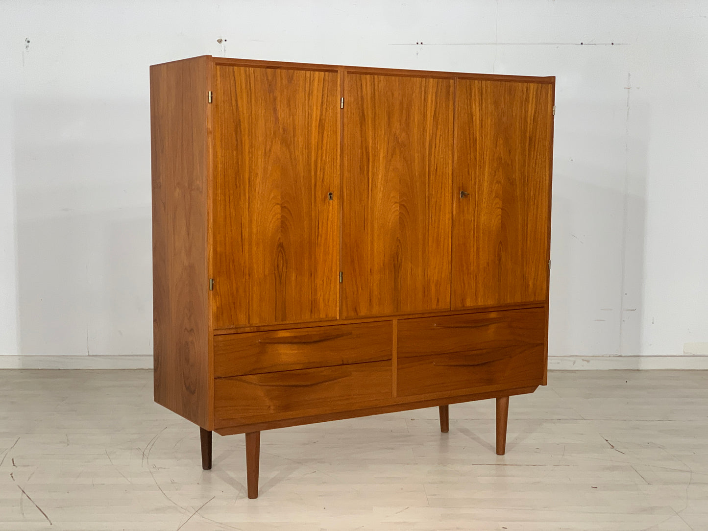 Danish Teak Wäscheschrank Kleiderschrank Schrank Wardrobe Vintage