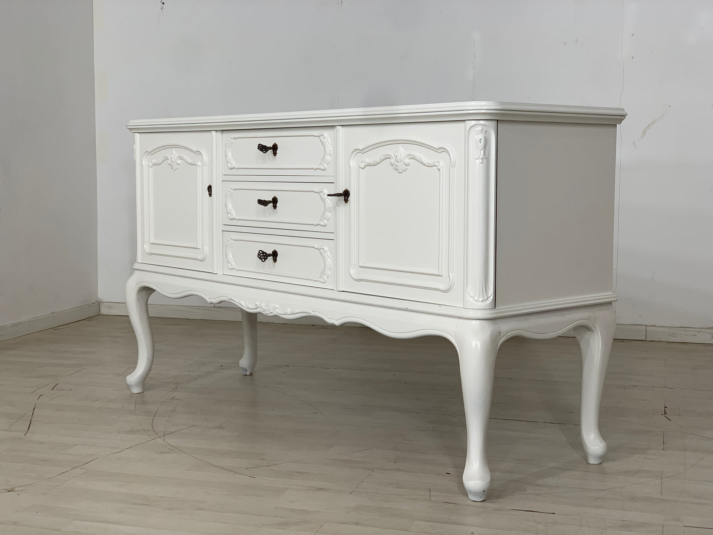 Weißes Chippendale Sideboard Schrank Kommode Vintage