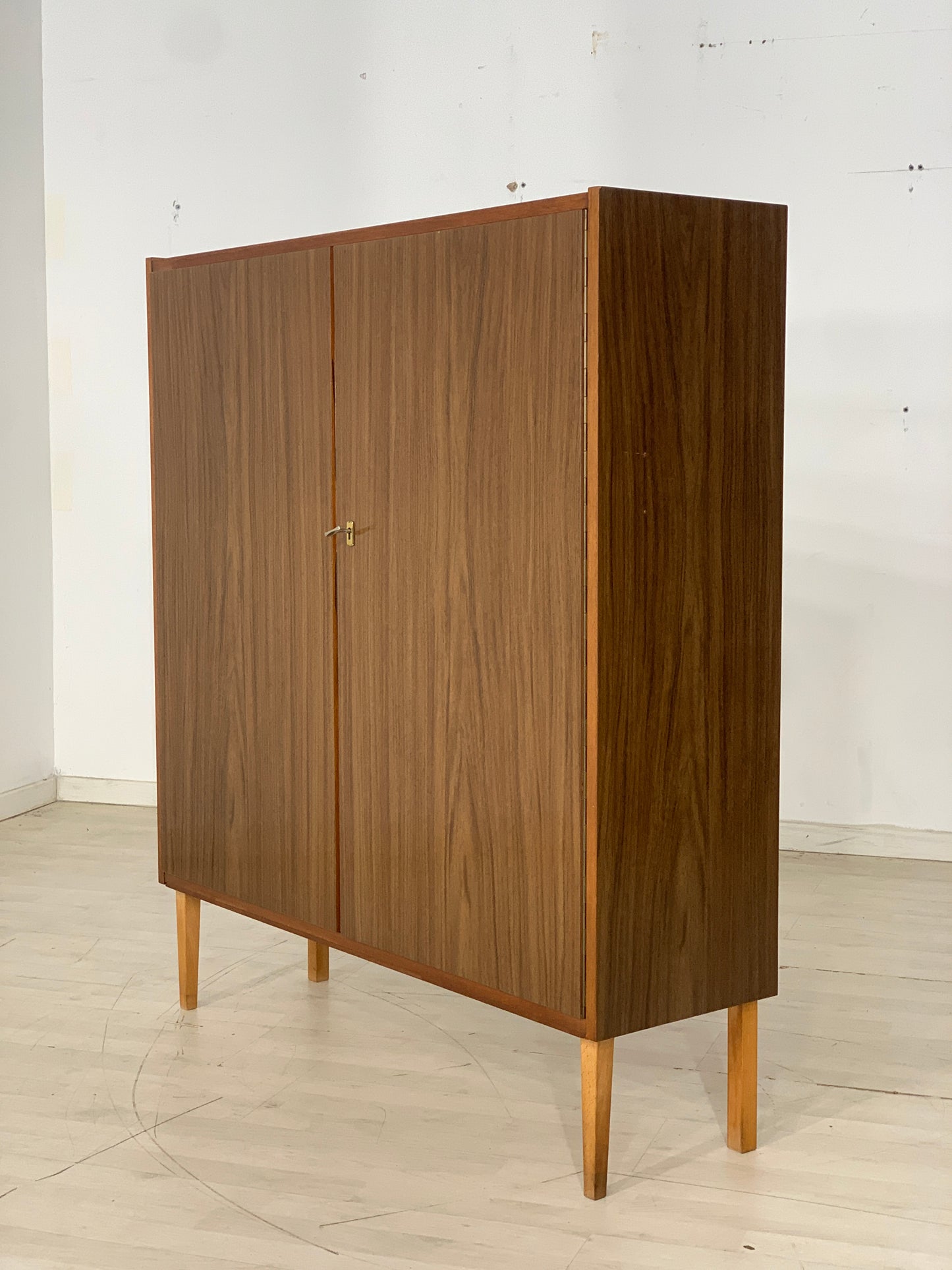 Mid Century Hellerau Kommode Wäscheschrank Schrank Vintage