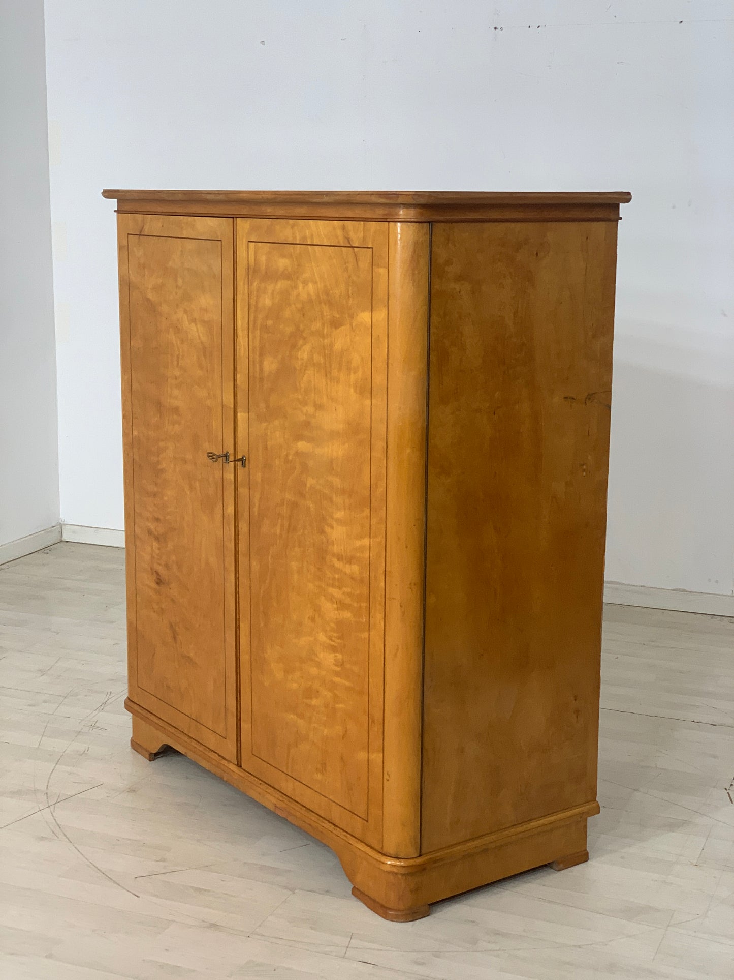 Mid Century Wäscheschrank Schrank Kleiderschrank Vintage