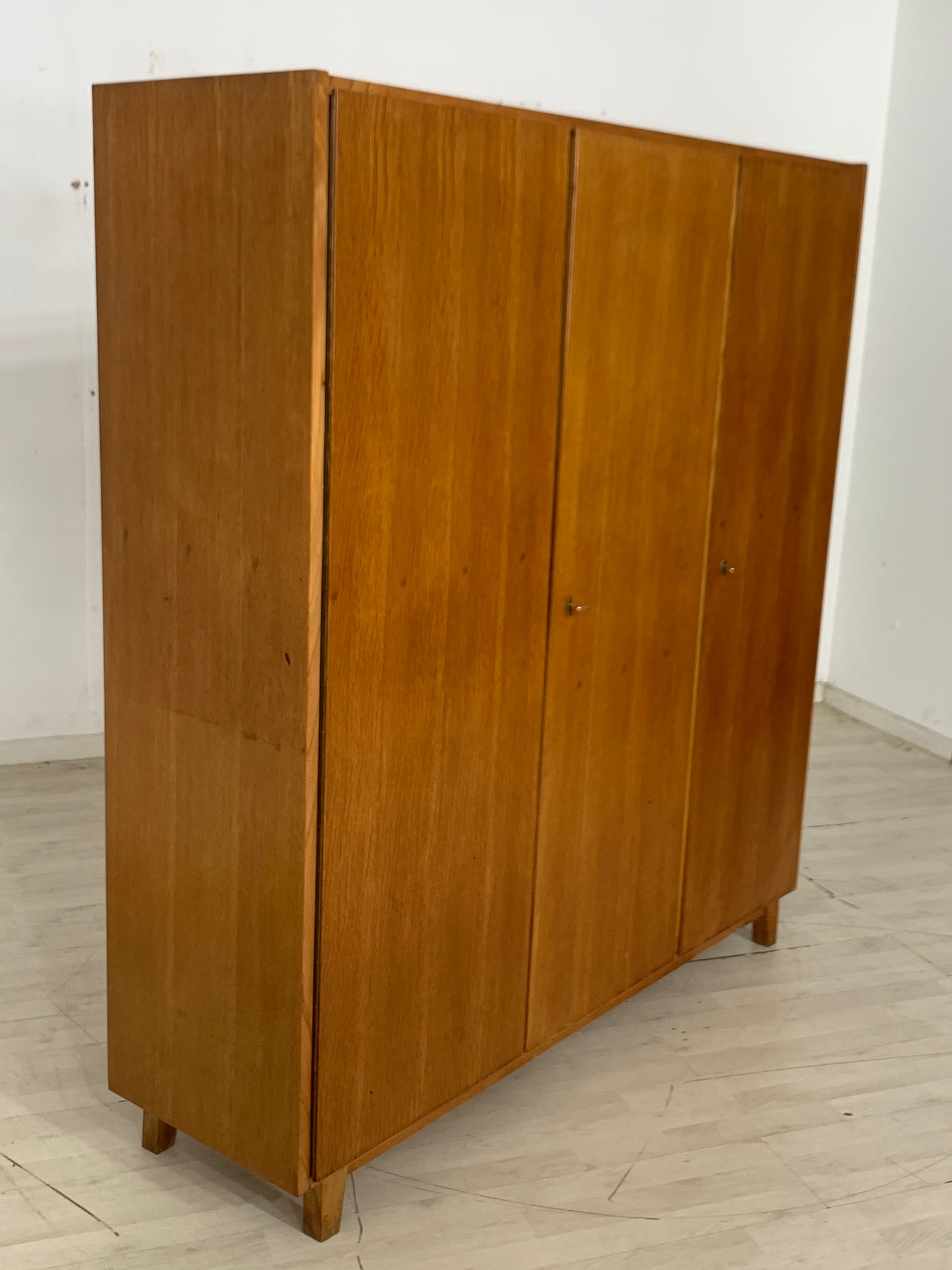 Mid Century Kleiderschrank Wäscheschrank Schrank Wardrobe Vintage