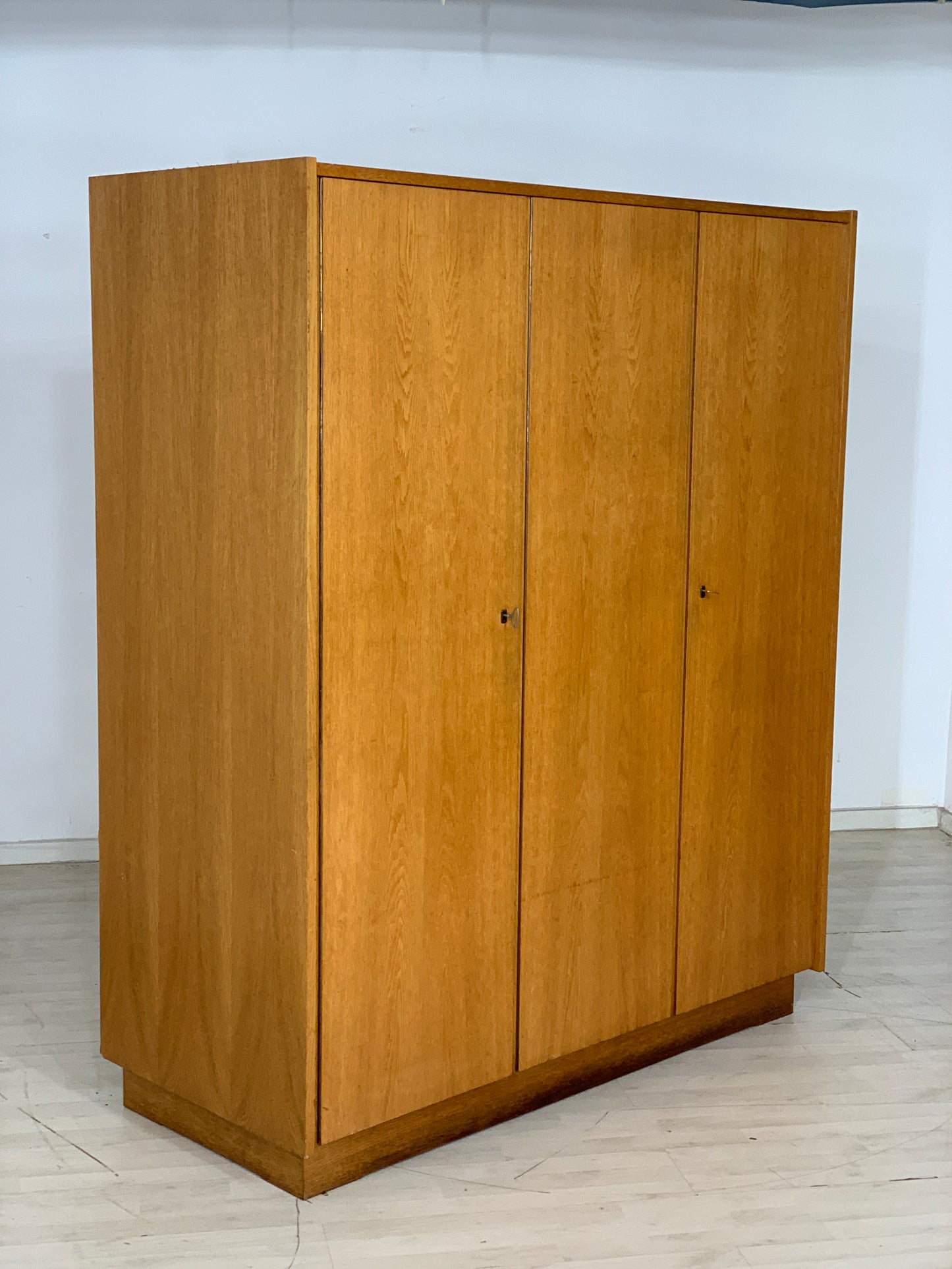 Mid Century Kleiderschrank Schrank Wardrobe Vintage