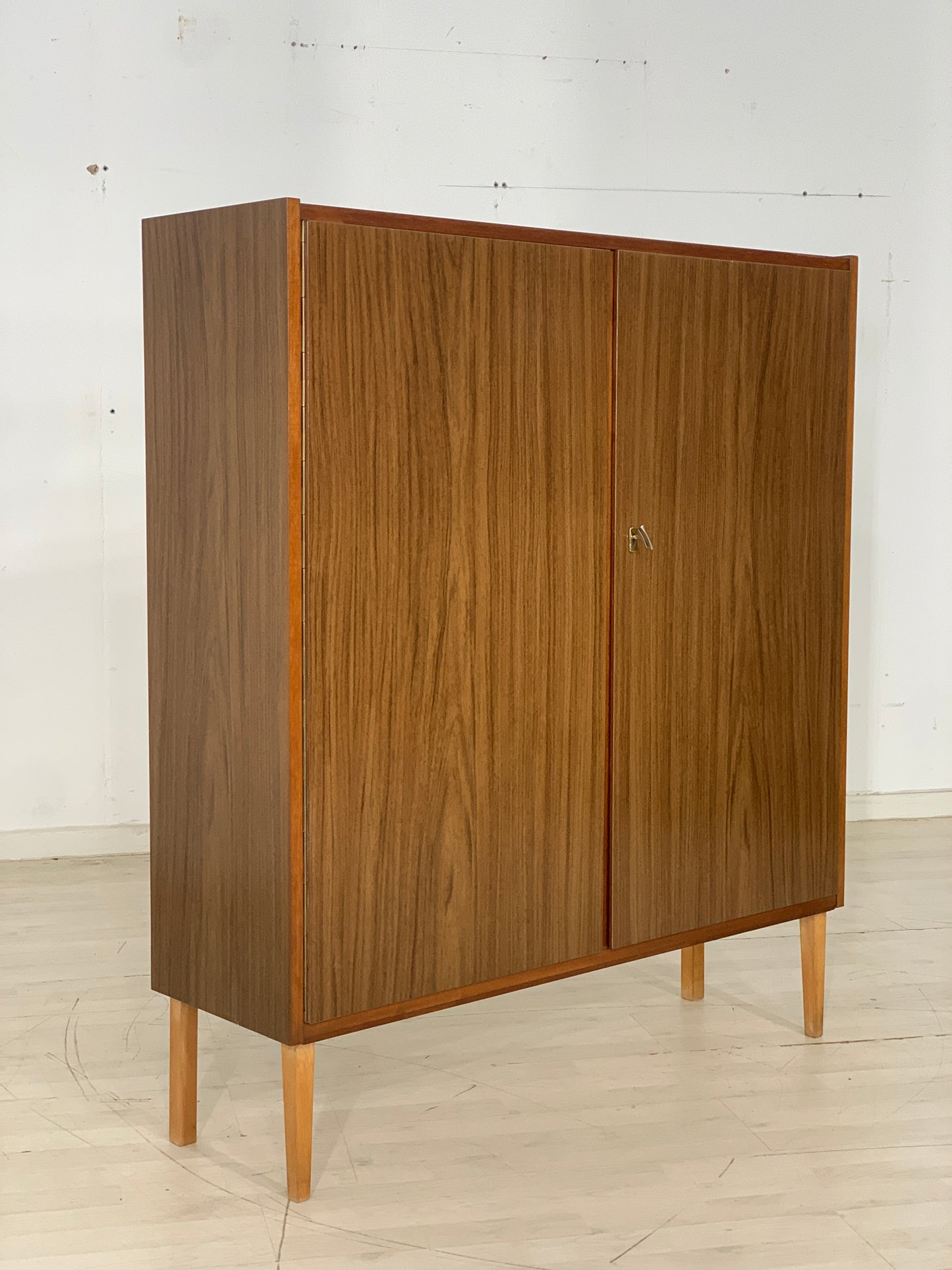 Mid Century Hellerau Kommode Wäscheschrank Schrank Vintage