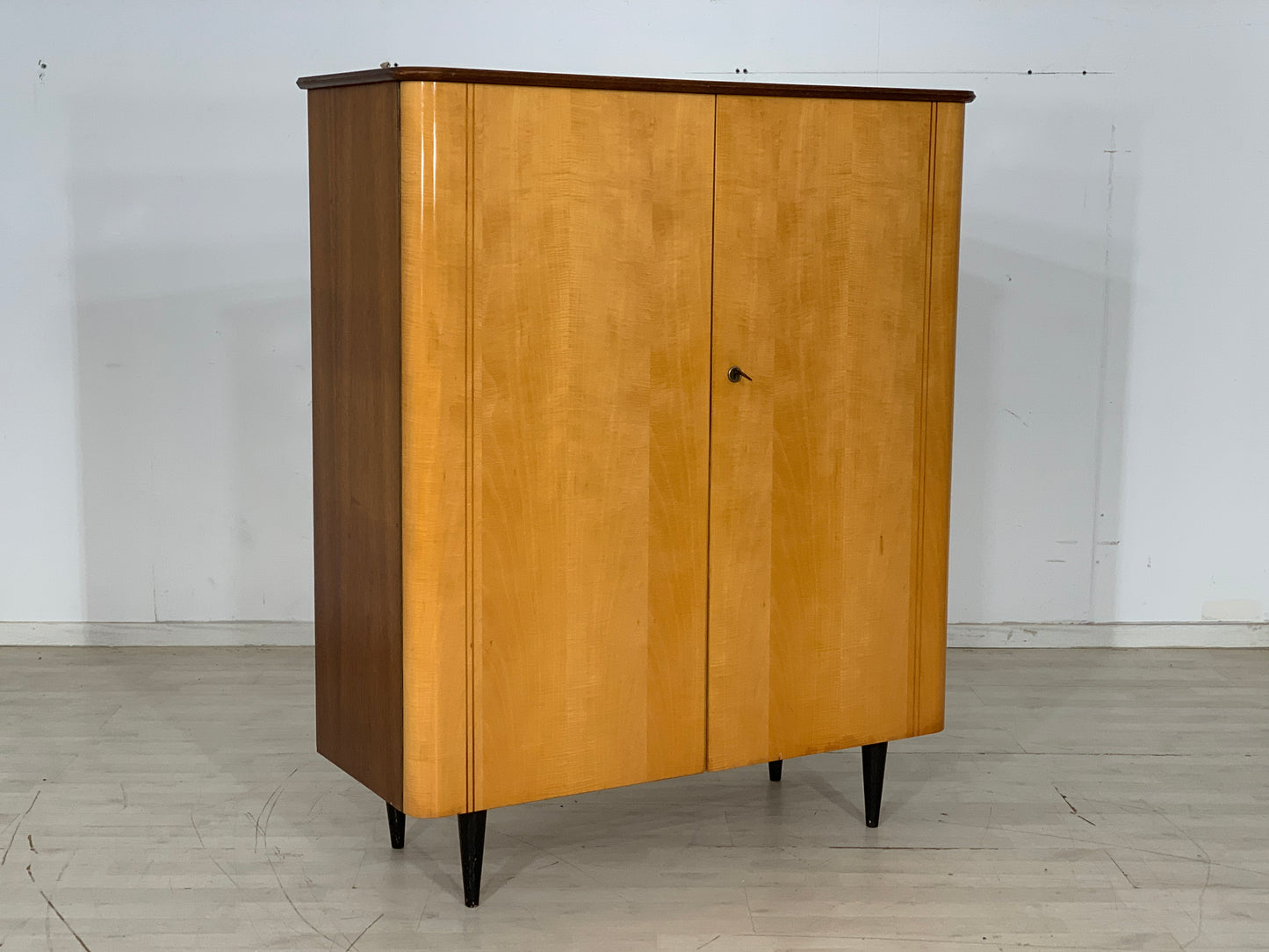 Mid Century Wäscheschrank Schrank Kleiderschrank Vintage