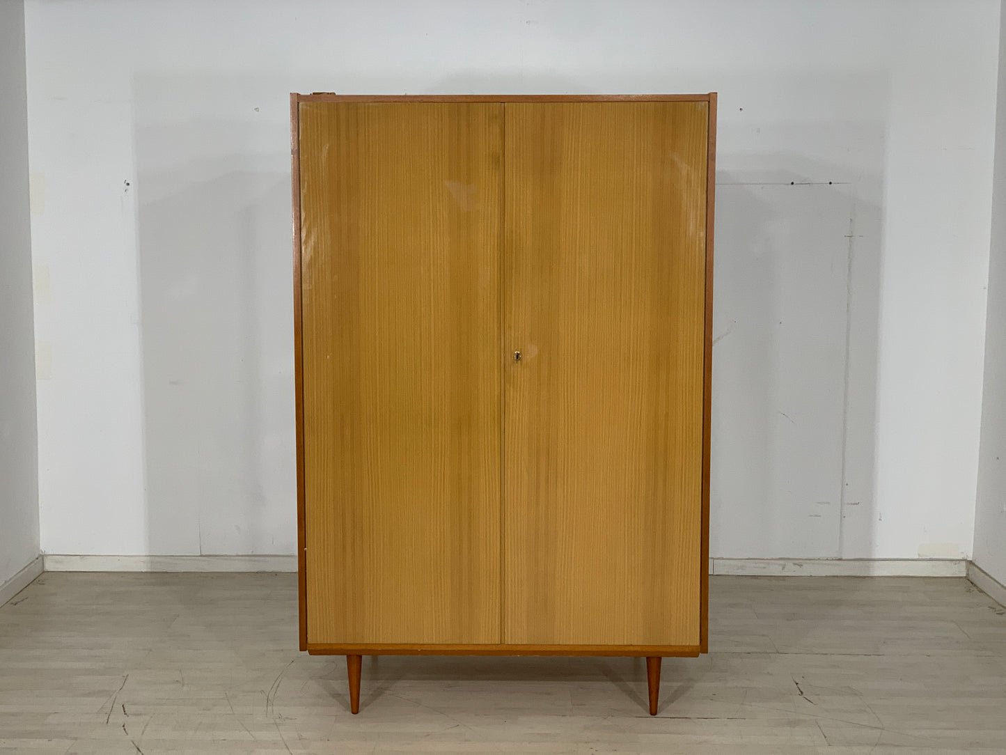 Mid Century Kleiderschrank Schrank Wardrobe Vintage