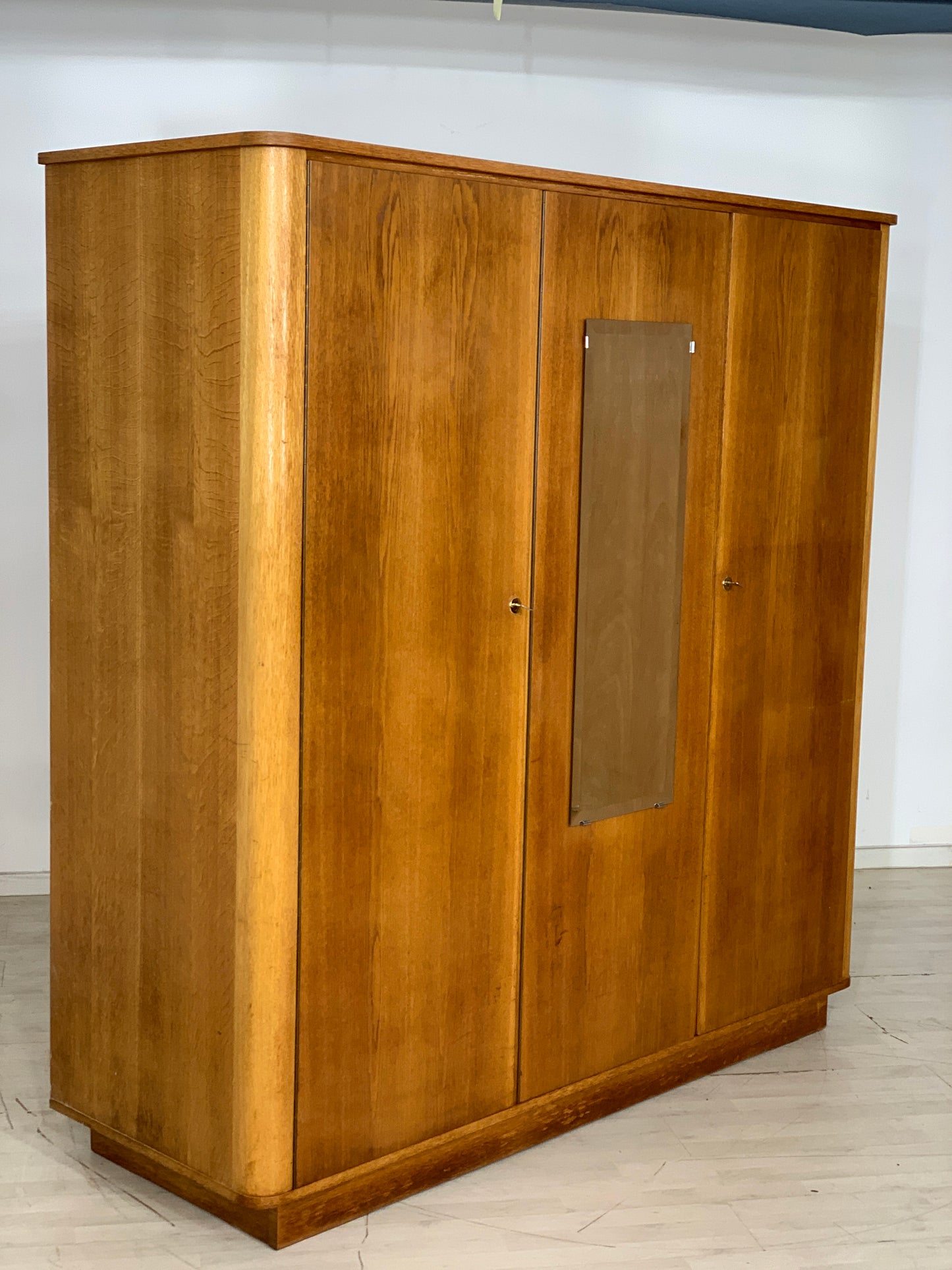 Mid Century Kleiderschrank Schrank Wardrobe Vintage