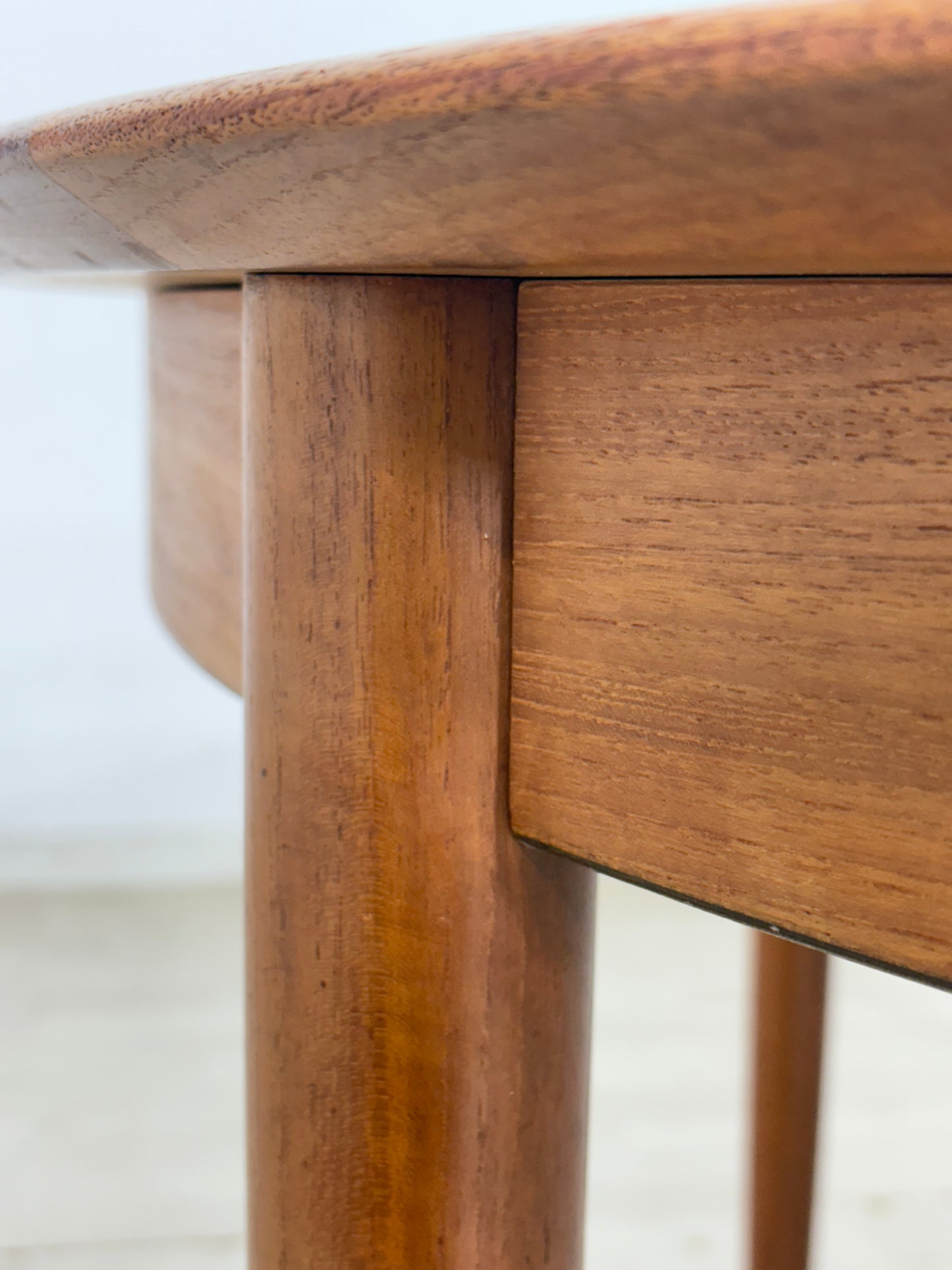 Table à manger en teck danoise Table en bois Table de salle à manger extensible DYRLUND