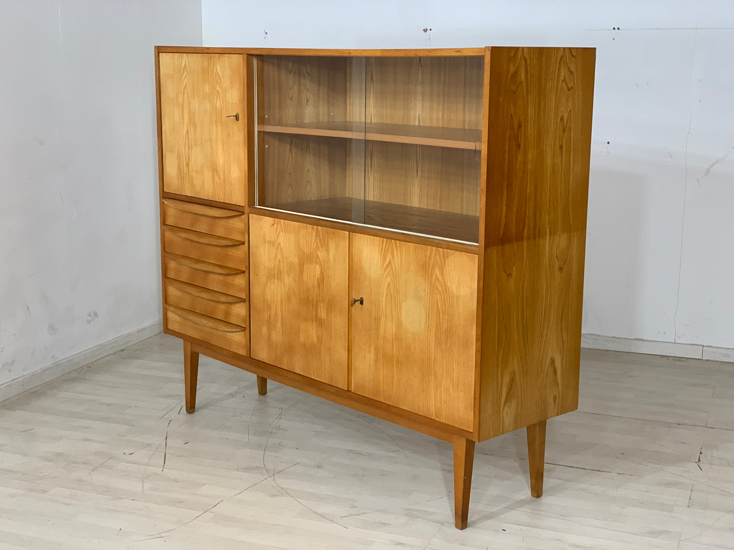 Mid Century Hellerau Highboard Schrank Wohnzimmerschrank Vintage