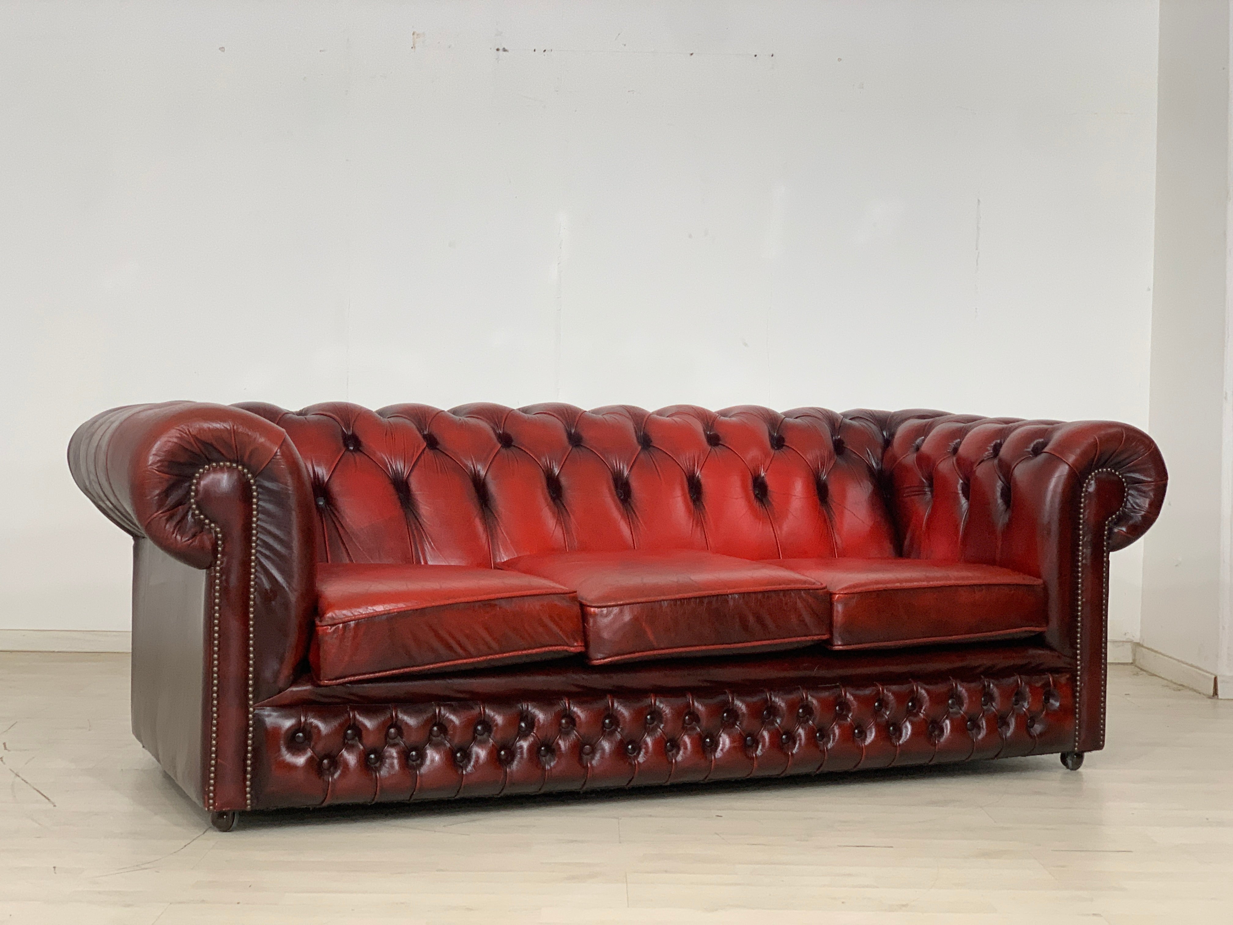 Original Chesterfield Couch Sofa 3 Sitzer Ledercouch Oxblood