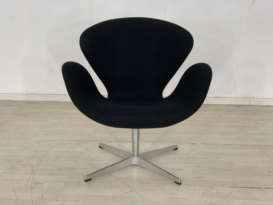 Arne Jacobsen Stuhl Sessel Drehstuhl Drehsessel Wohnzimmersessel Swan Chair