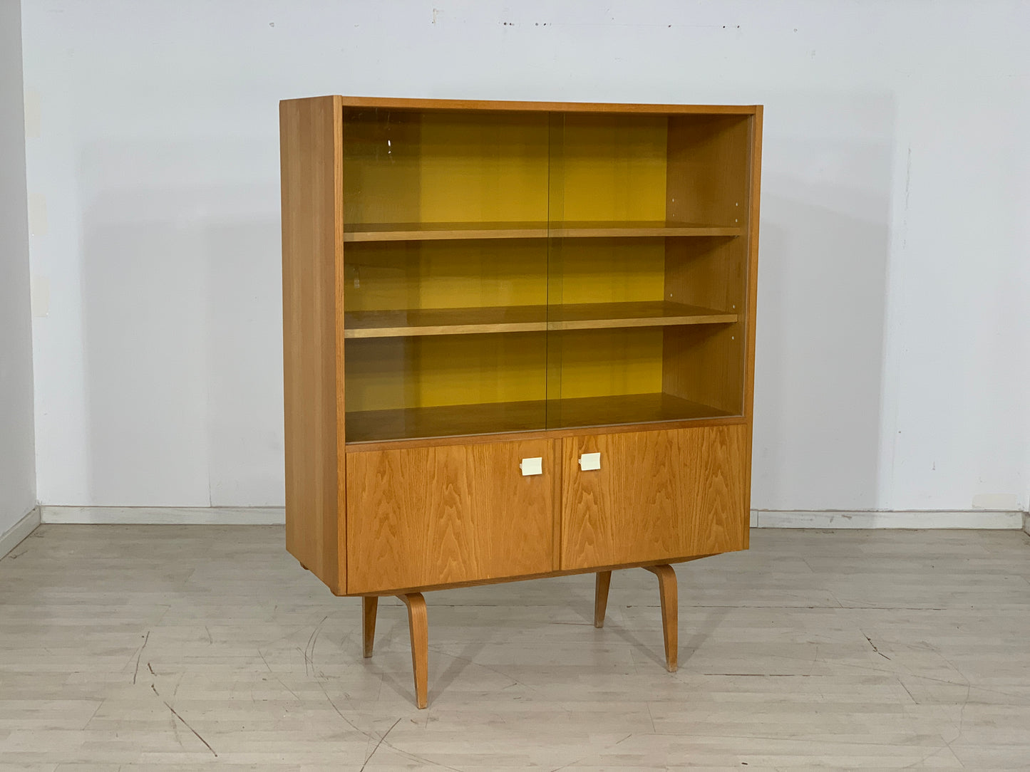 Mid Century Hellerau Vitrine Schrank Highboard Serie 427/D