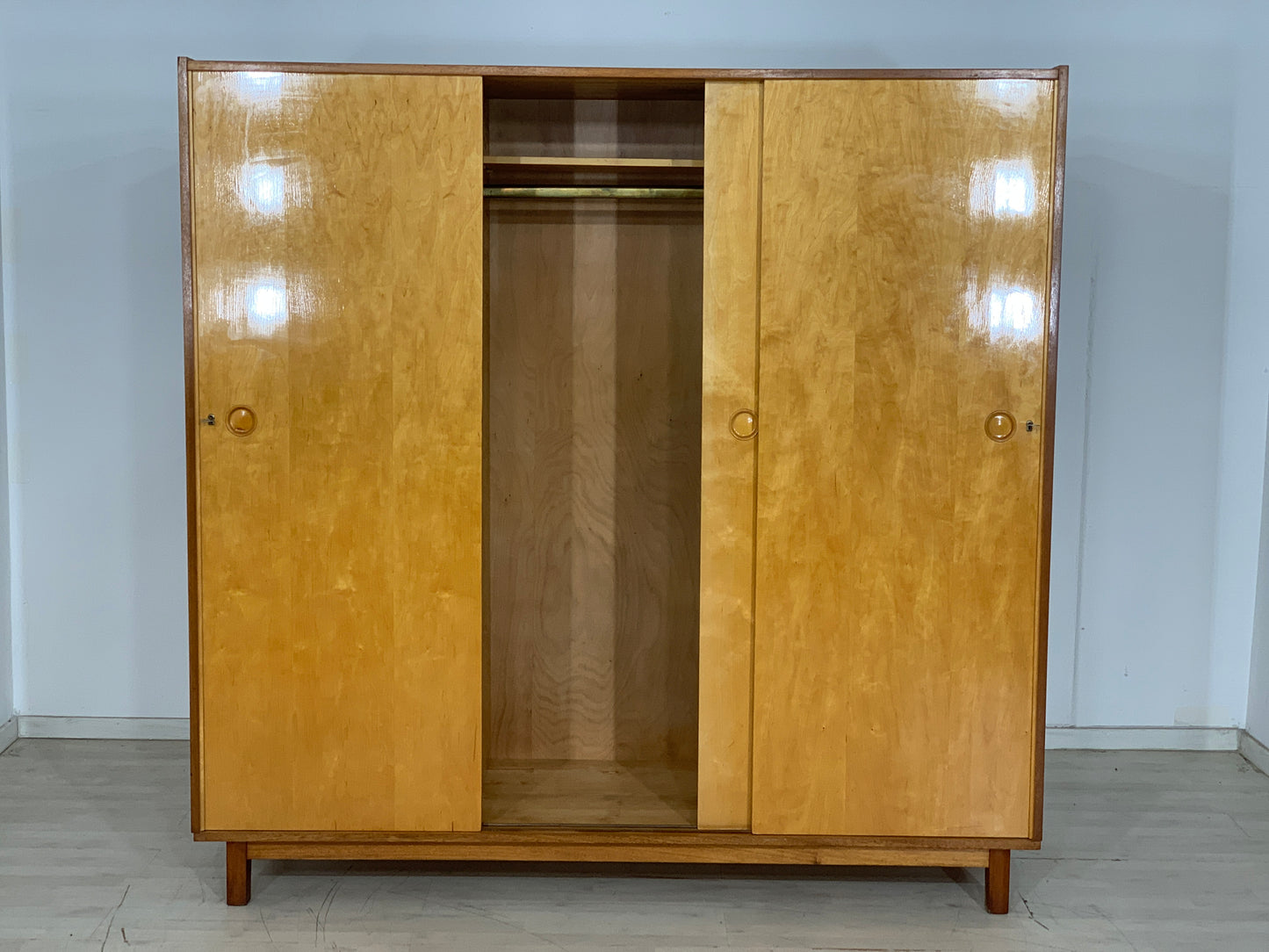 Mid Century Kleiderschrank Schrank Wardrobe Vintage