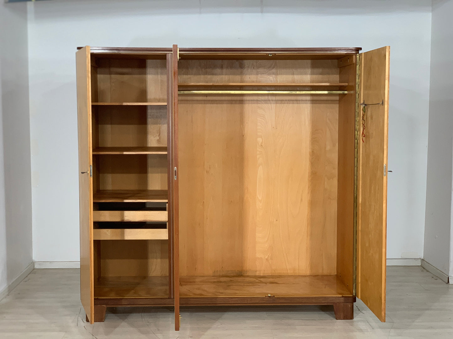 Mid Century Kleiderschrank Schrank Wardrobe Vintage