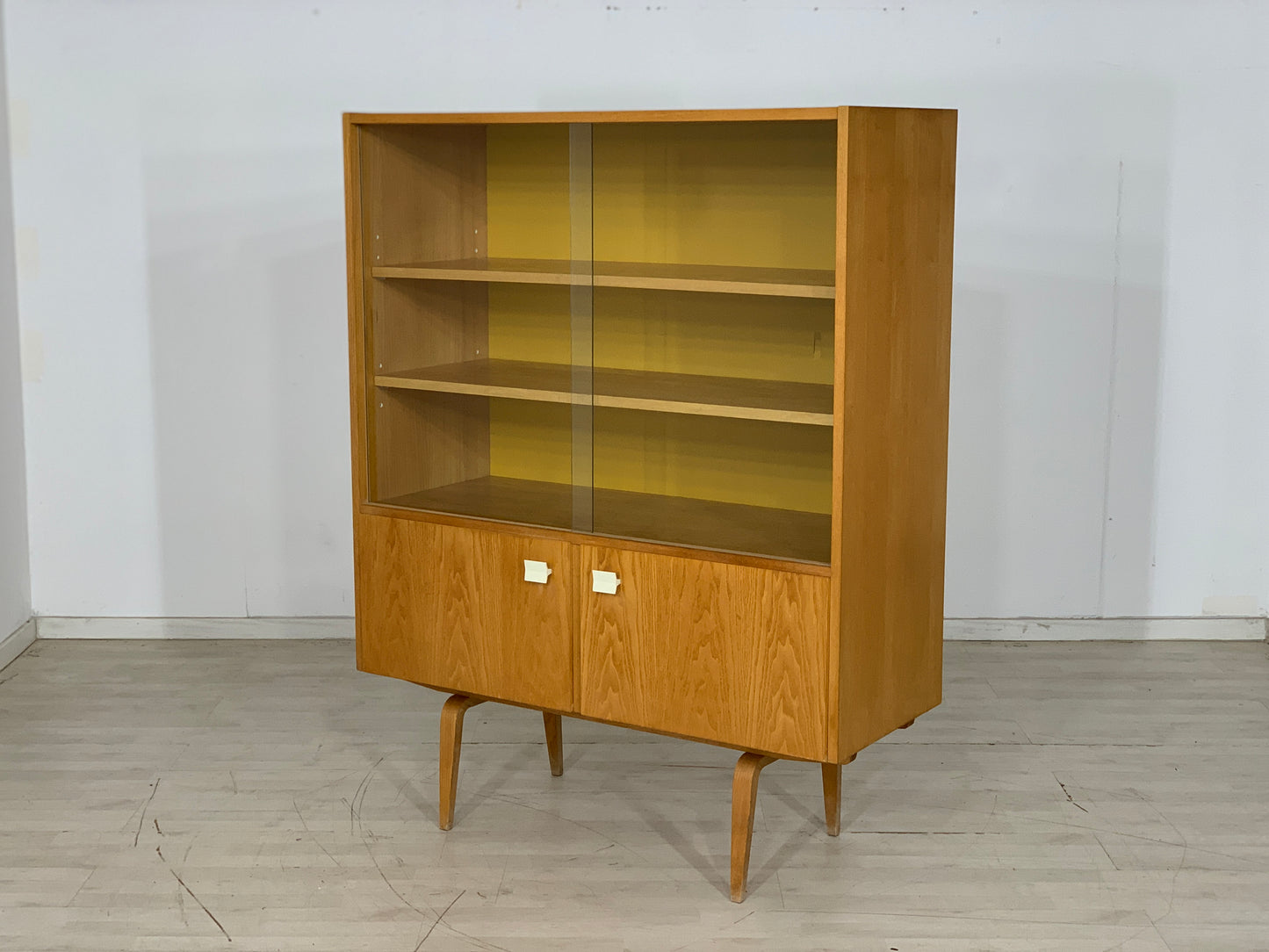 Mid Century Hellerau Vitrine Schrank Highboard Serie 427/D