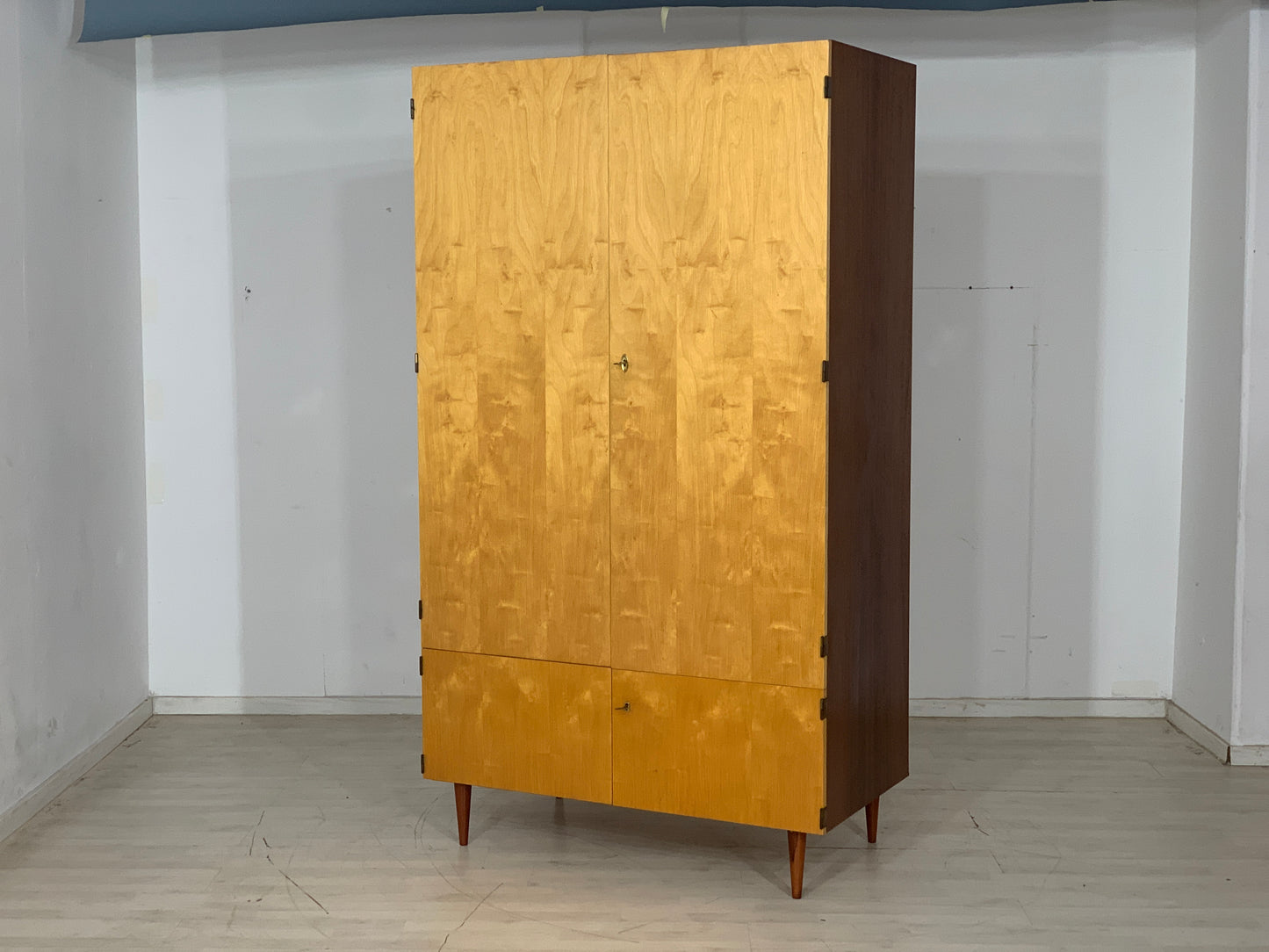 Mid Century Kleiderschrank Schrank Wardrobe Vintage