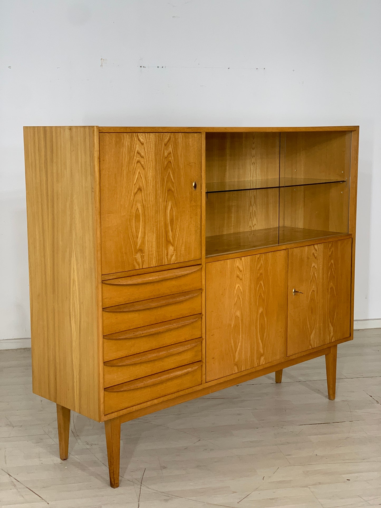 Mid Century Hellerau Highboard Schrank Wohnzimmerschrank Serie 602/G