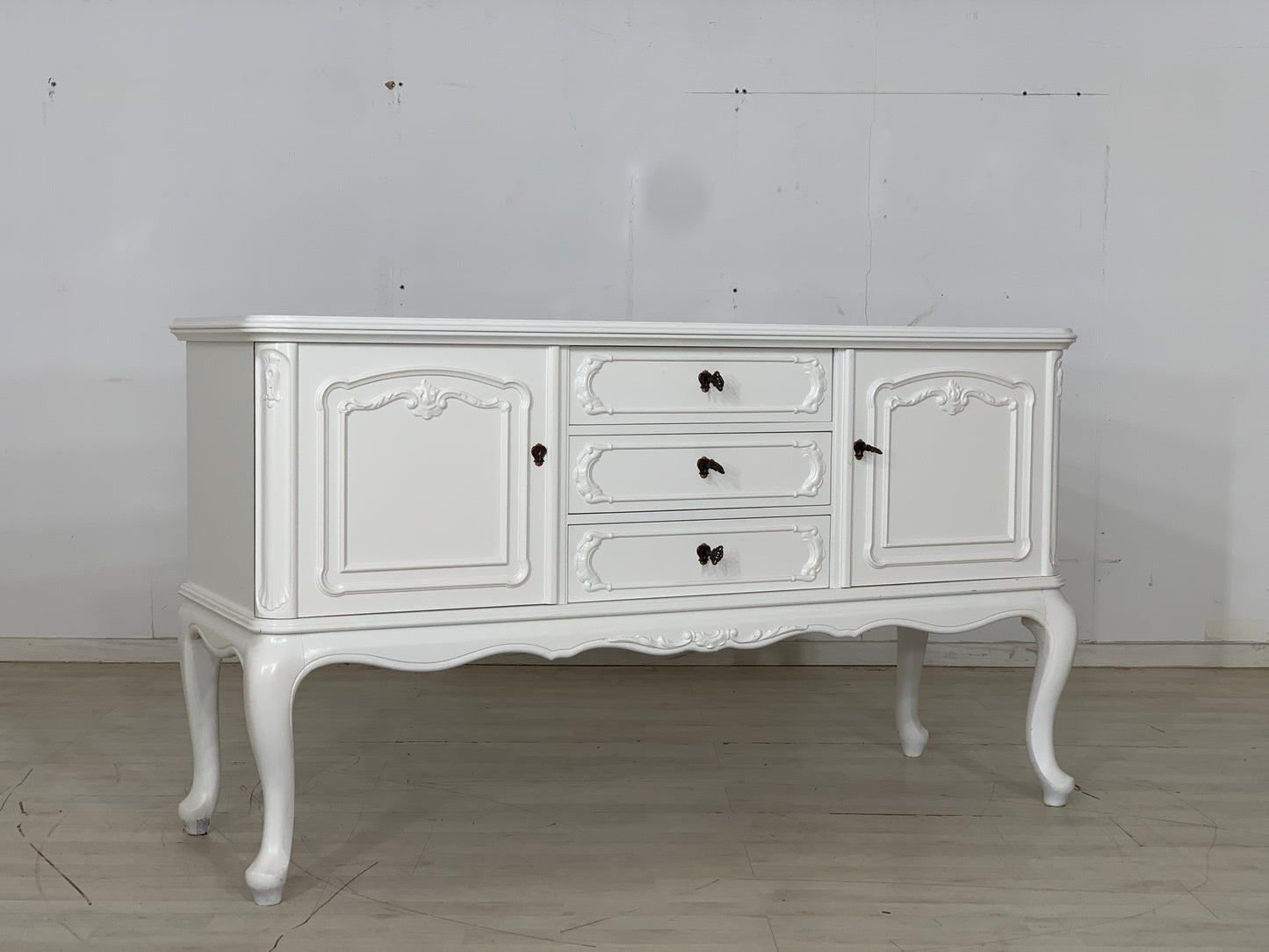 Weißes Chippendale Sideboard Schrank Kommode Vintage