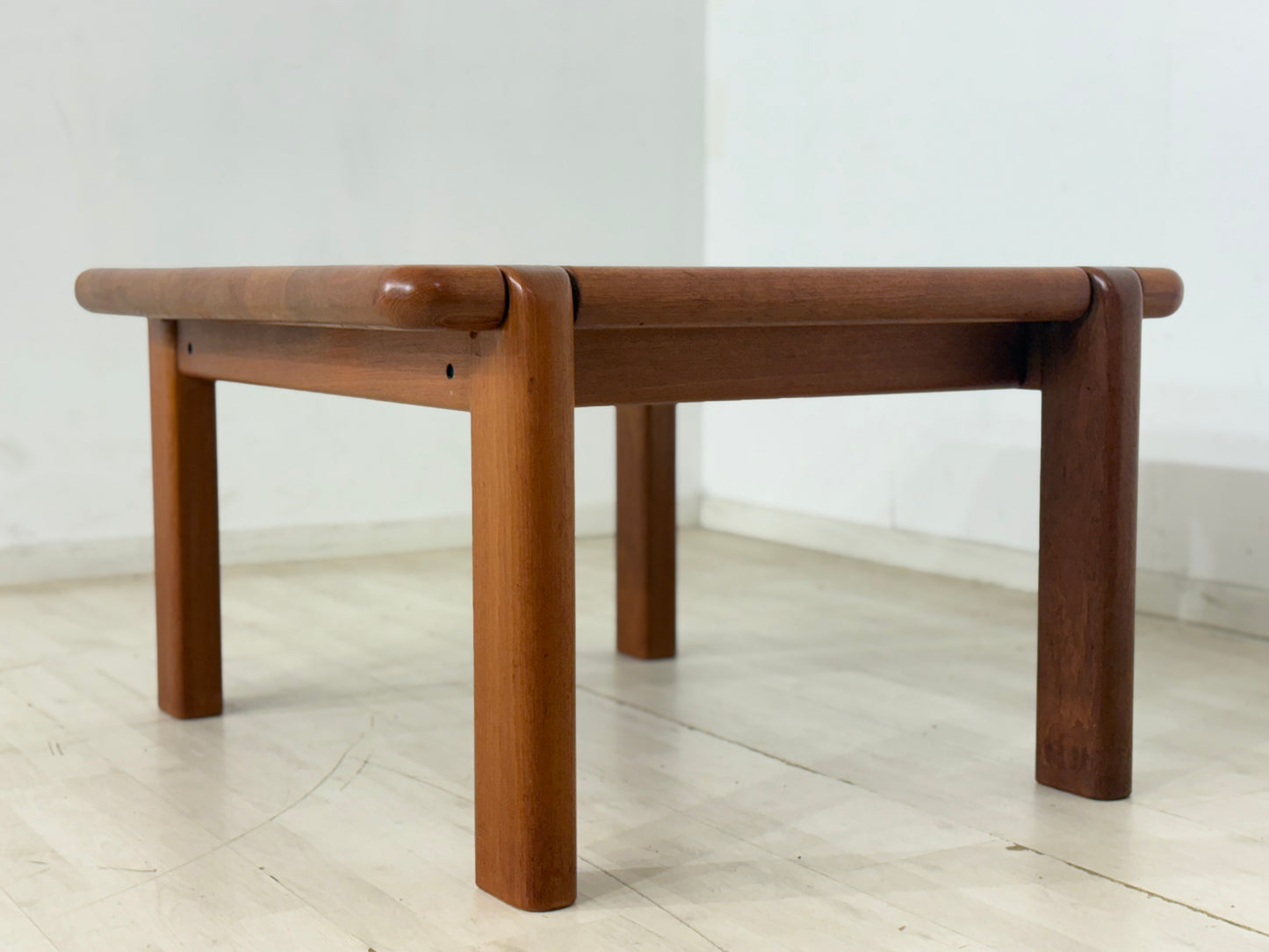 Dyrlund Couchtisch – Dänisches Design Wohnzimmertisch – Teak massiv – Mid-Century Vintage
